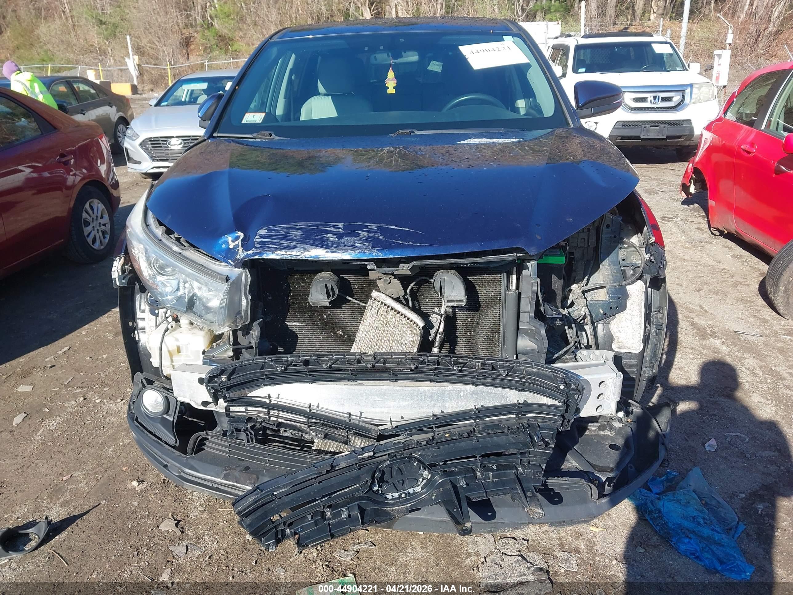 TOYOTA HIGHLANDER image 6