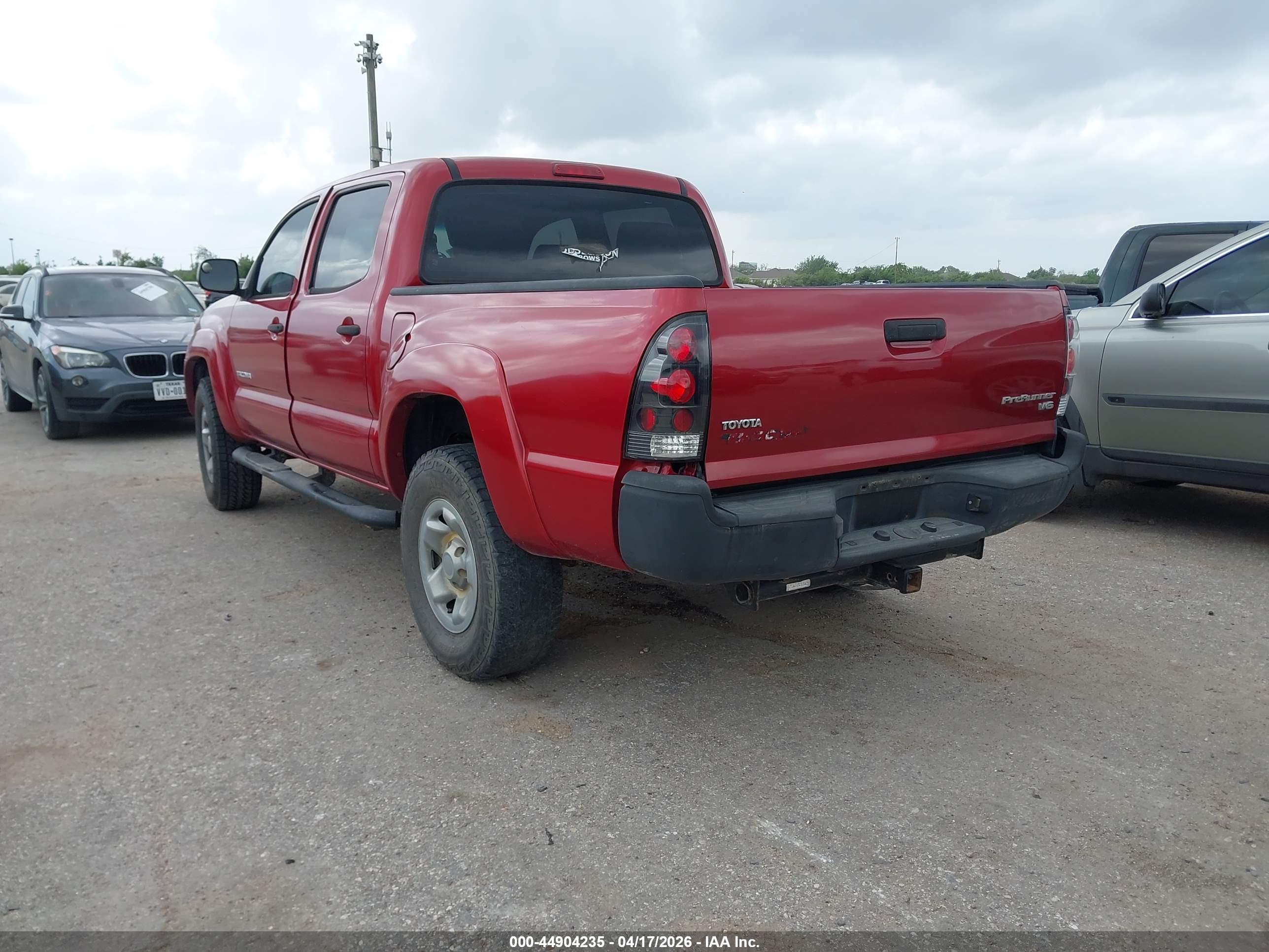 TOYOTA TACOMA image 3