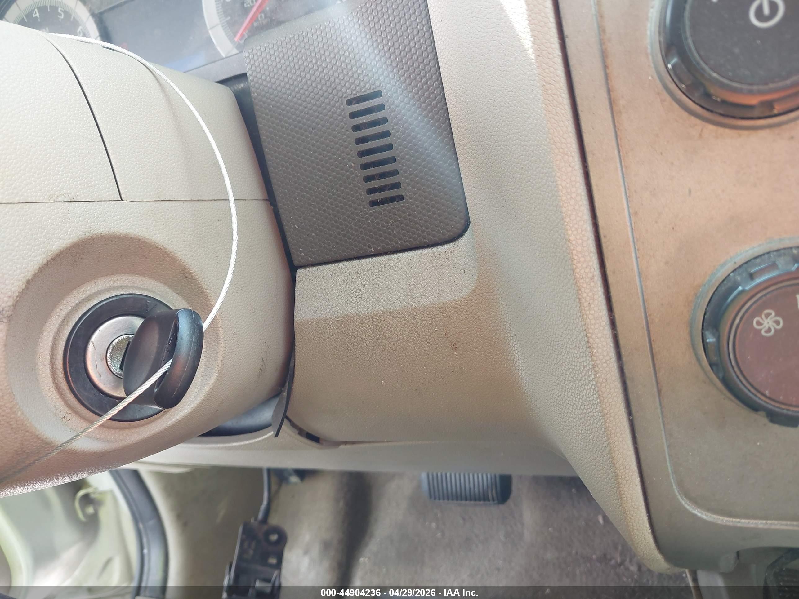 FORD ESCAPE image 11