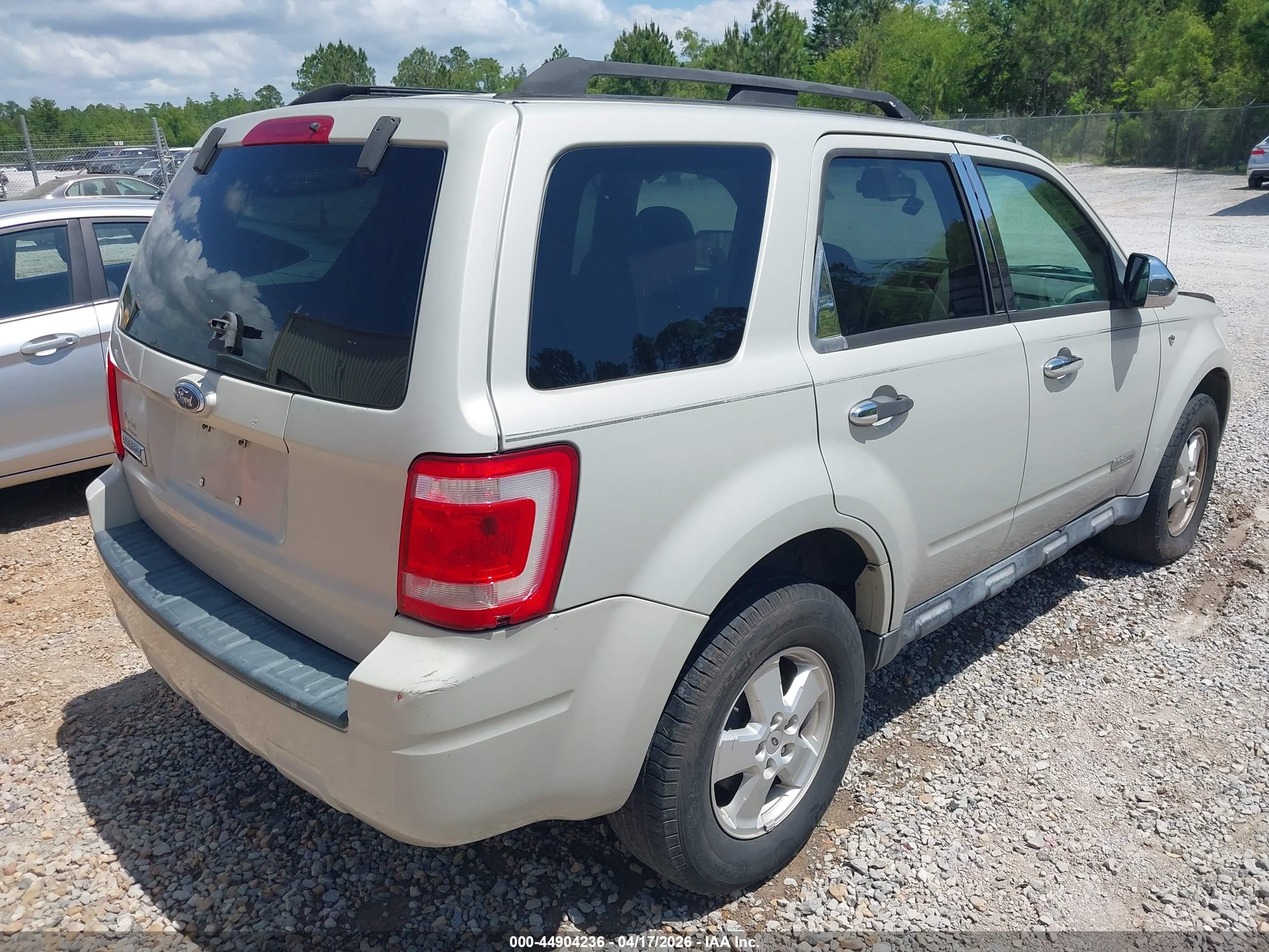 FORD ESCAPE image 4