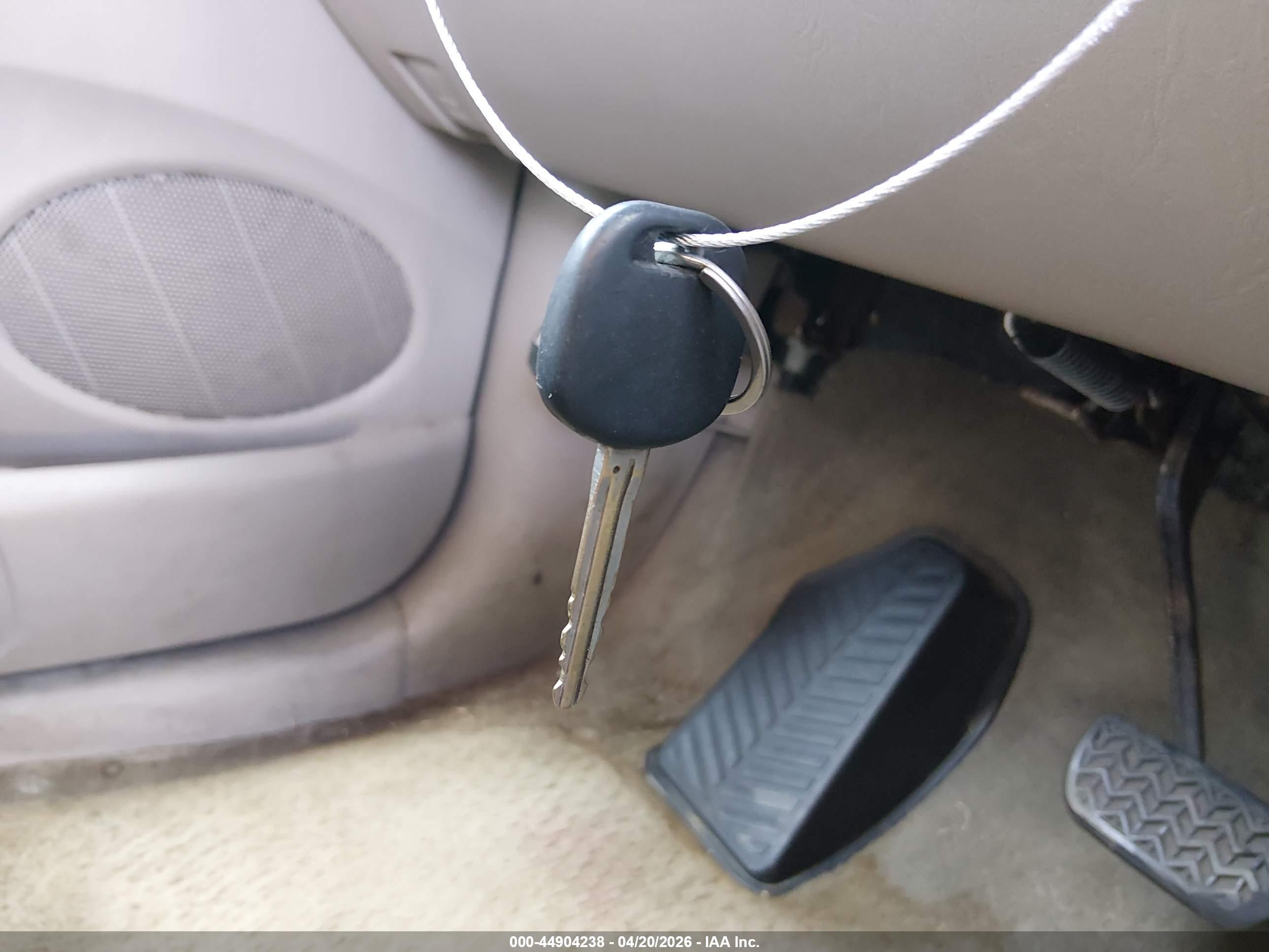TOYOTA SIENNA image 11