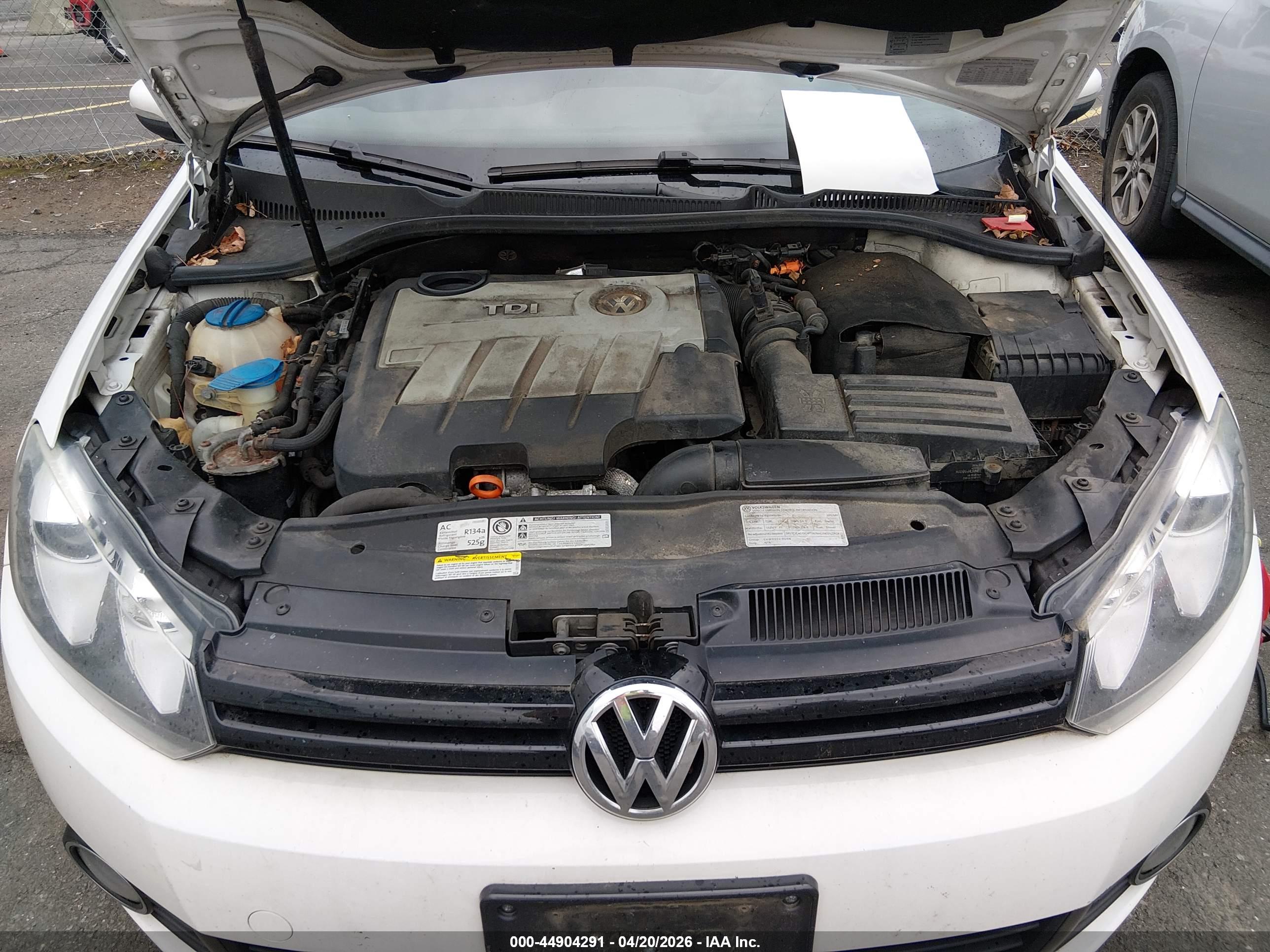 VOLKSWAGEN GOLF image 10