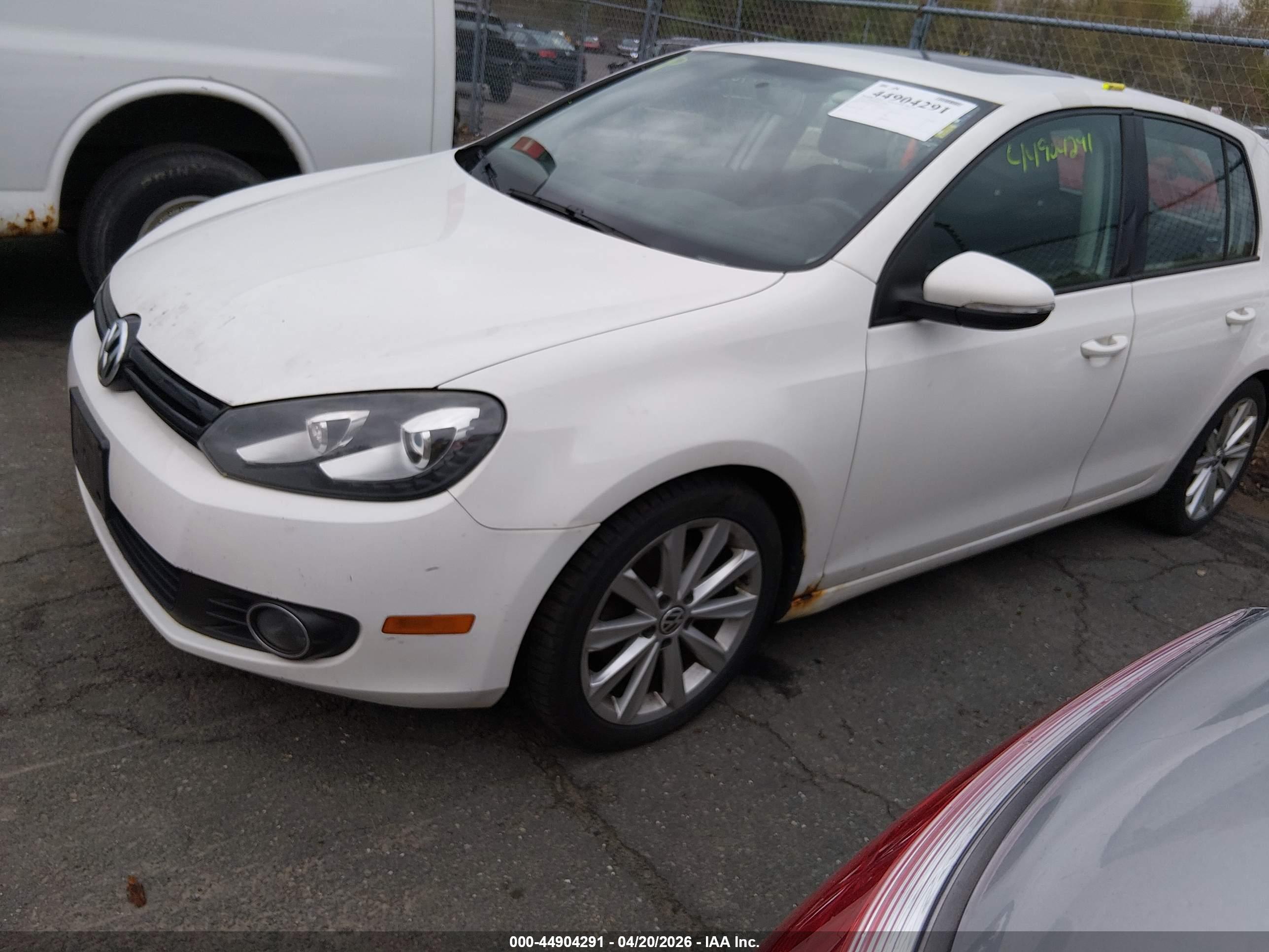 VOLKSWAGEN GOLF image 2