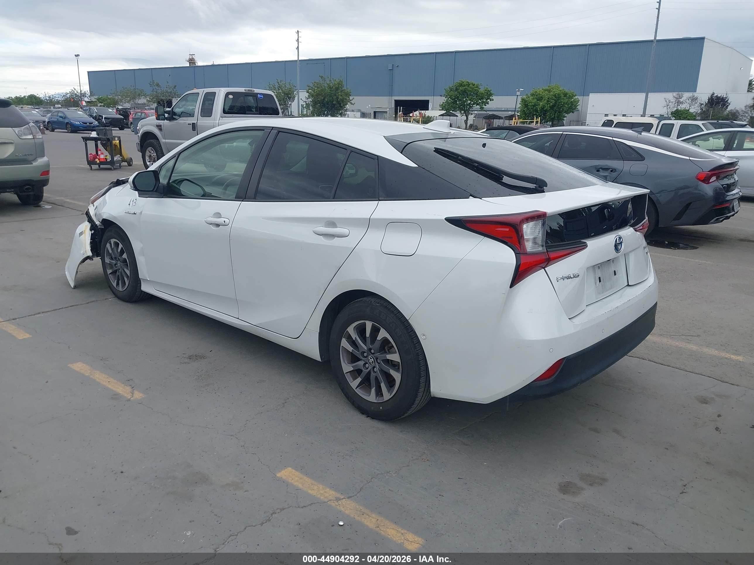 TOYOTA PRIUS image 3