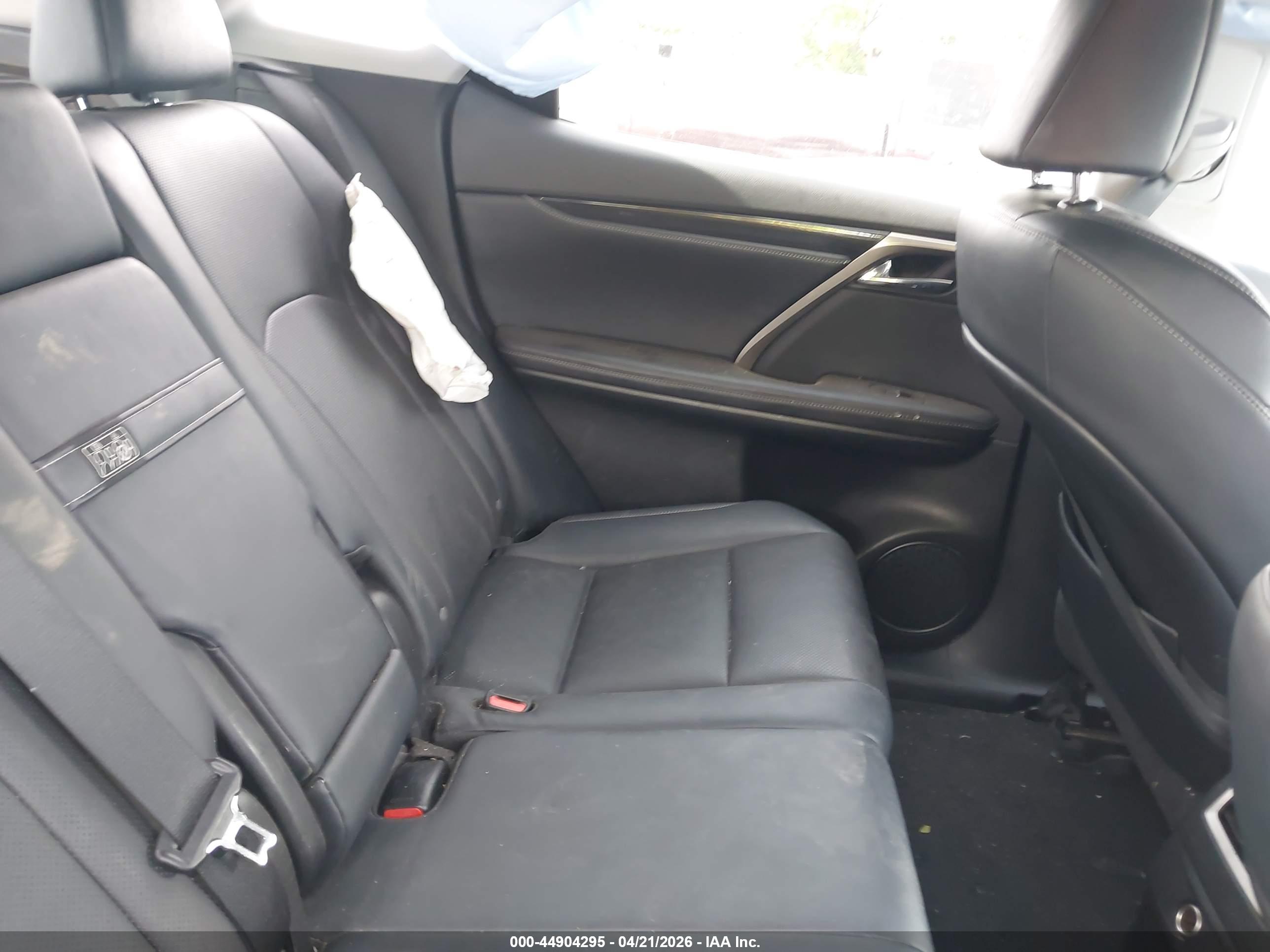 LEXUS RX image 8