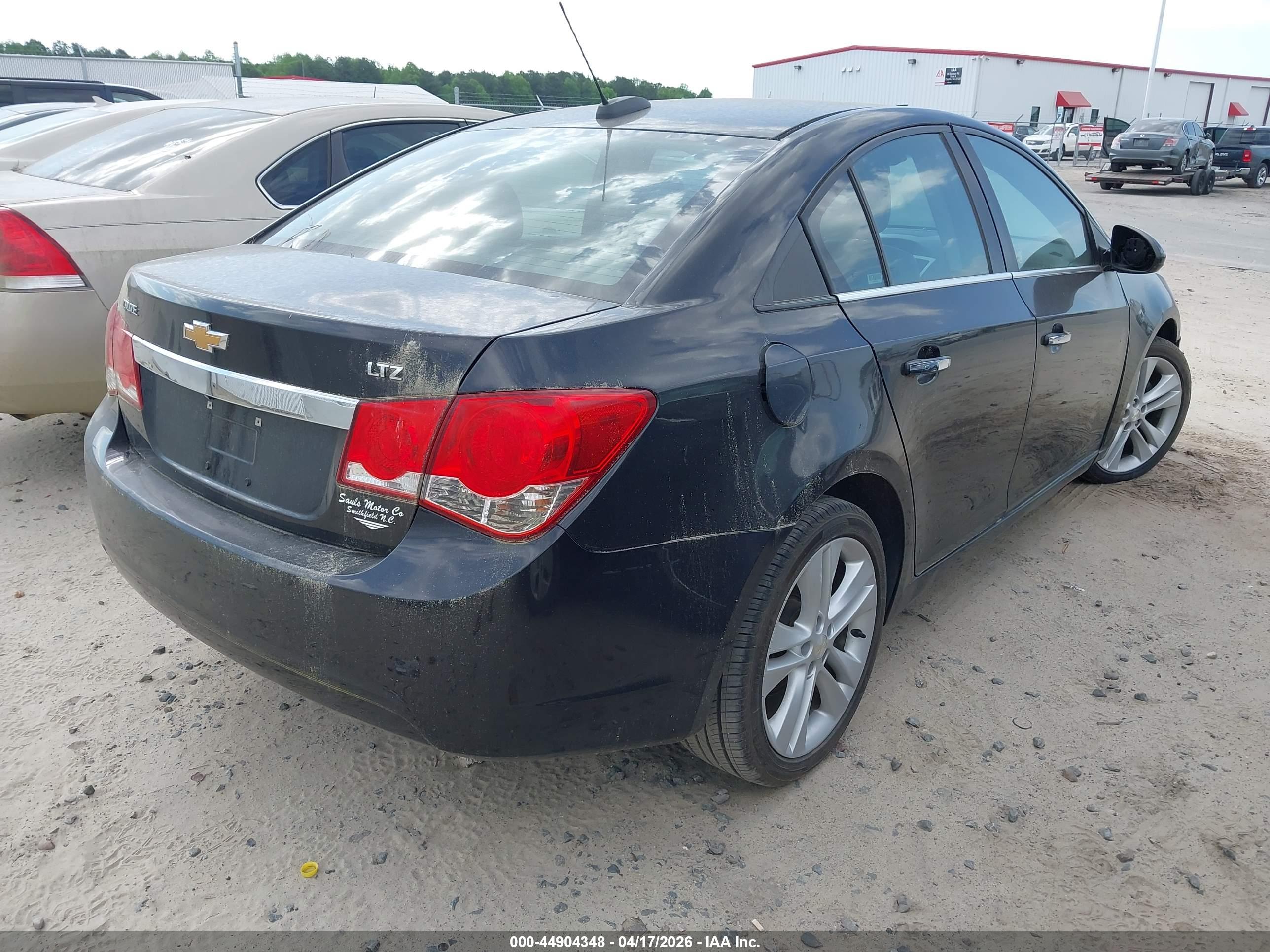 CHEVROLET CRUZE image 4