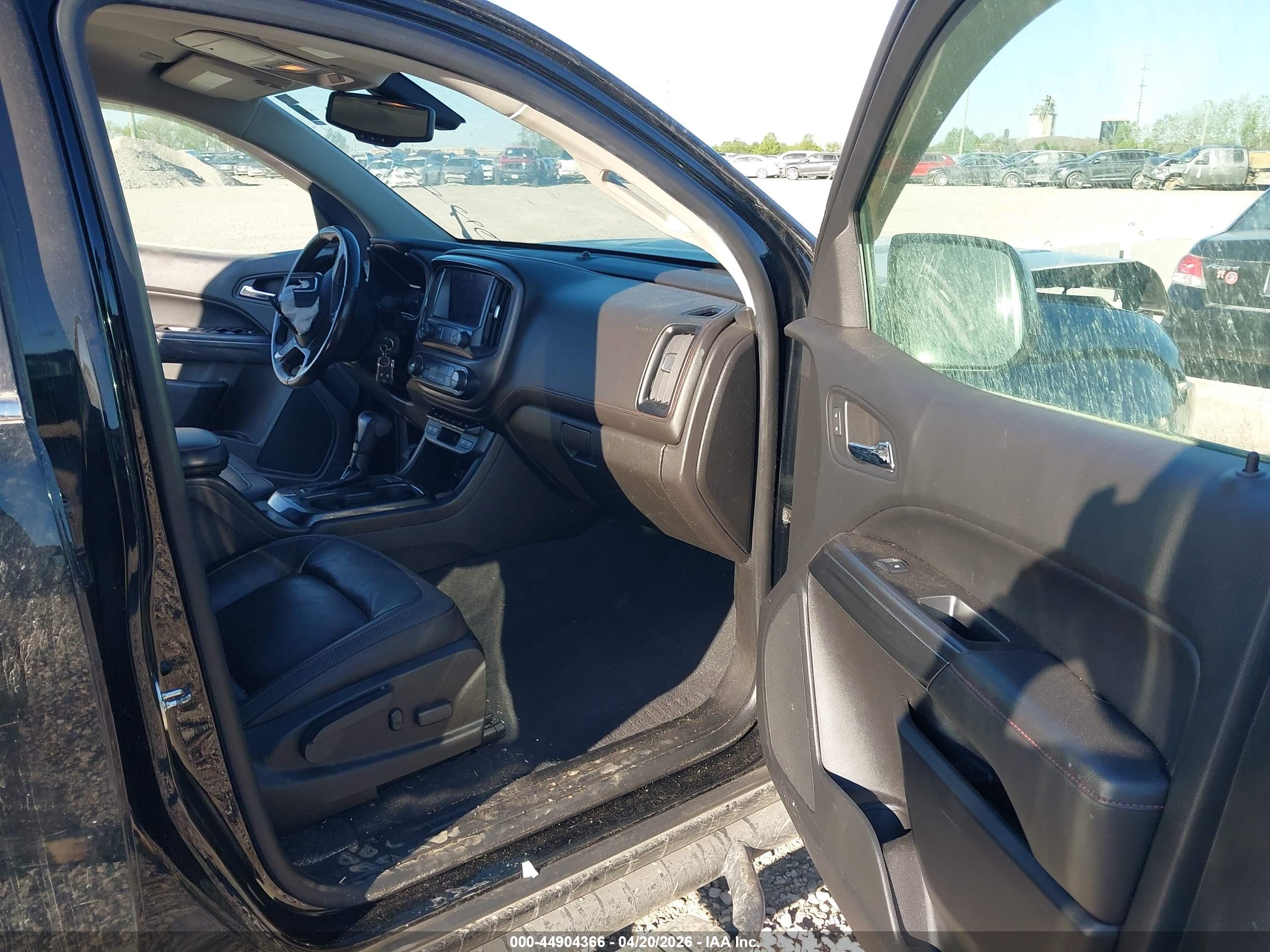 GMC CANYON image 5