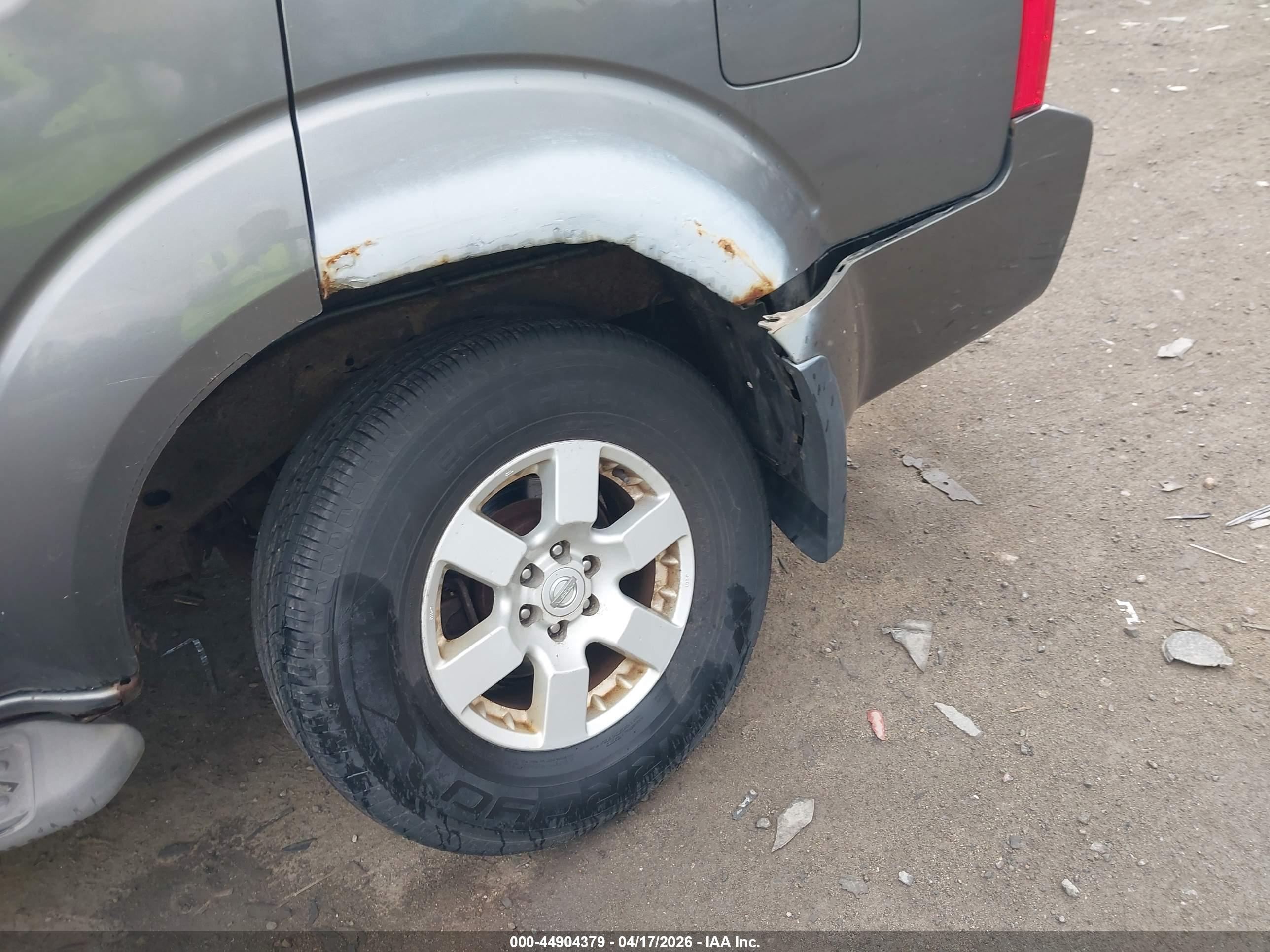 NISSAN PATHFINDER image 6