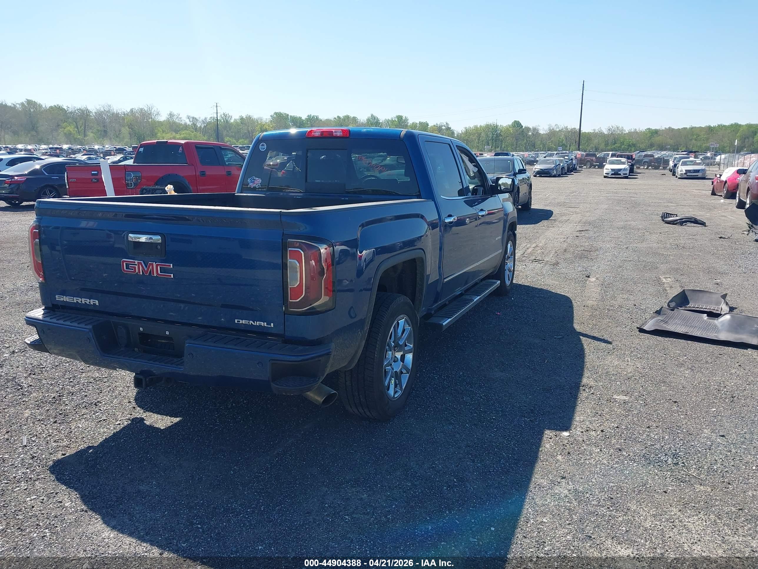 GMC SIERRA image 4