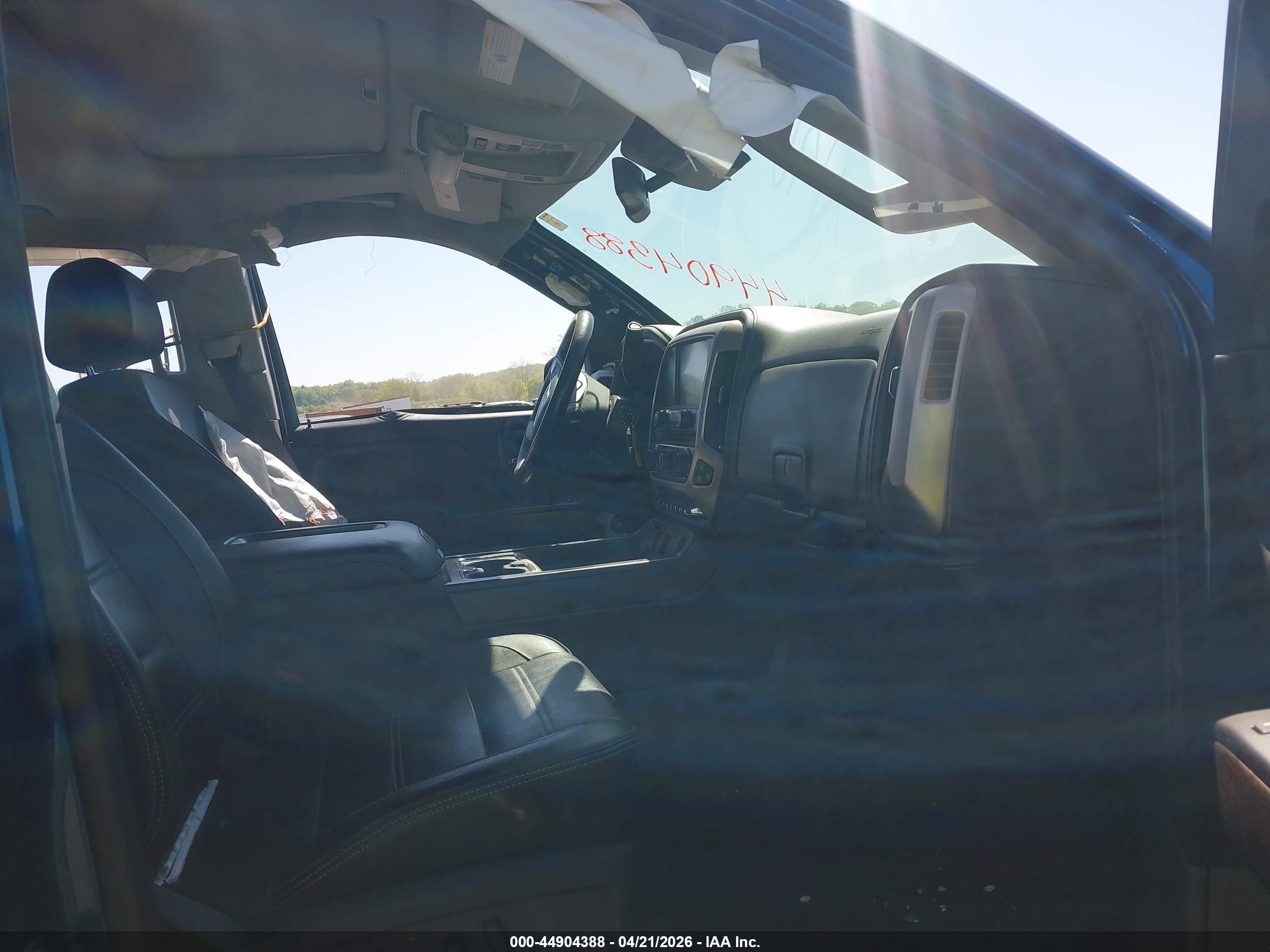 GMC SIERRA image 5