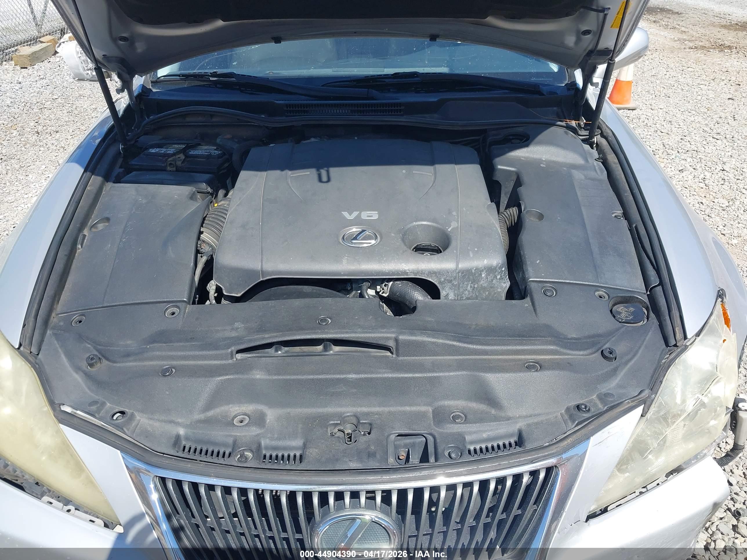 LEXUS IS image 10
