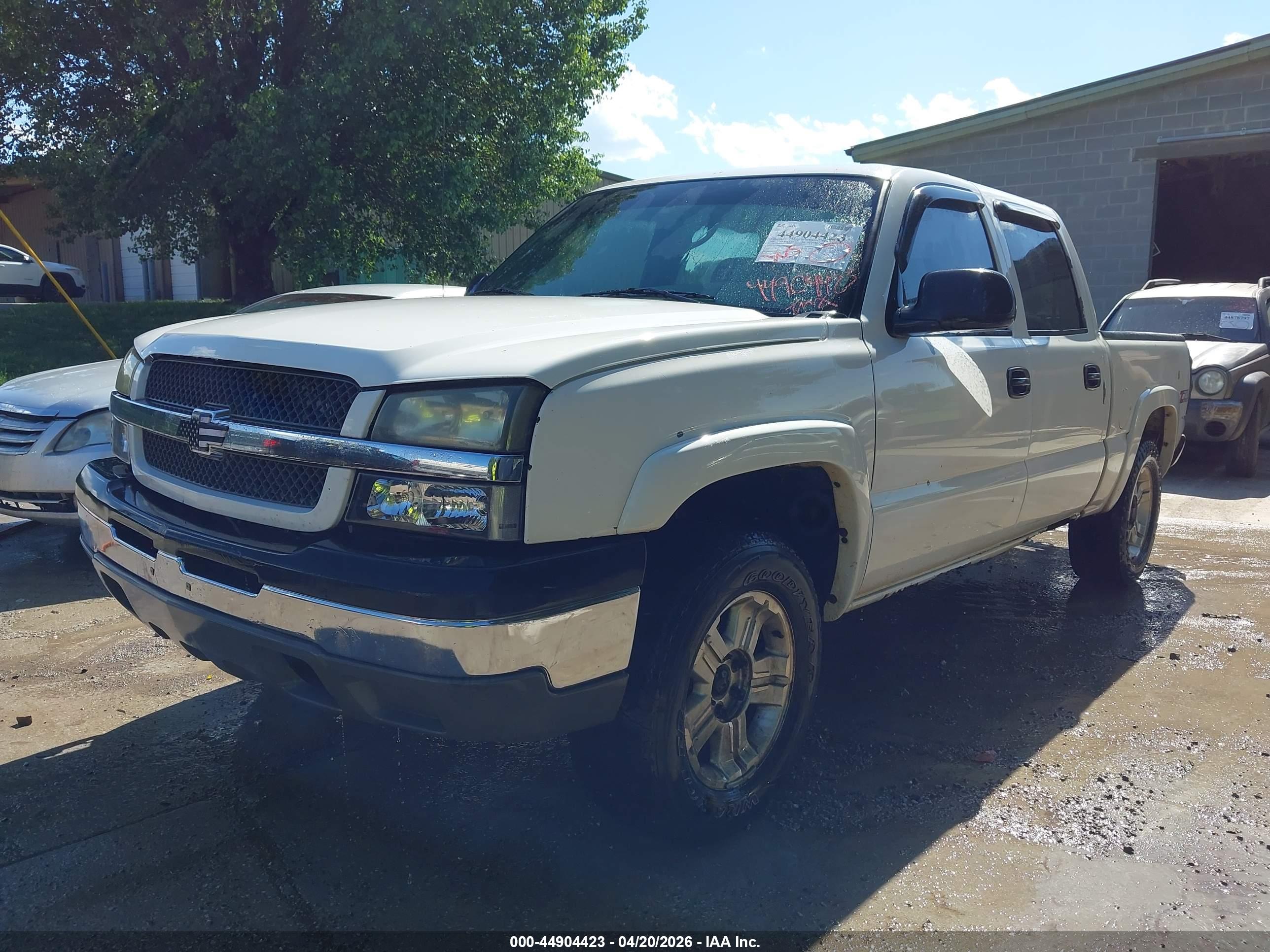 CHEVROLET SILVERADO image 2