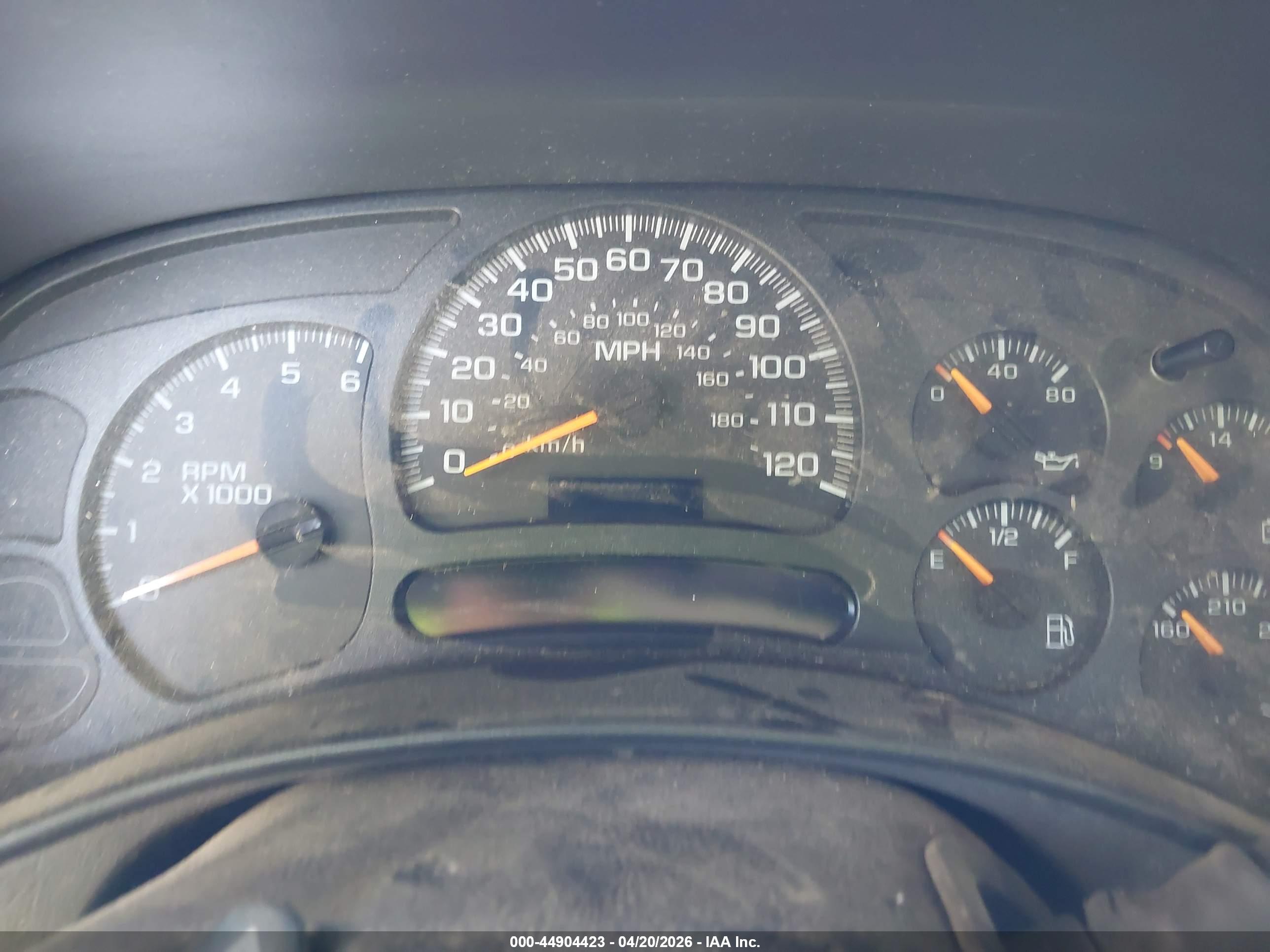 CHEVROLET SILVERADO image 7