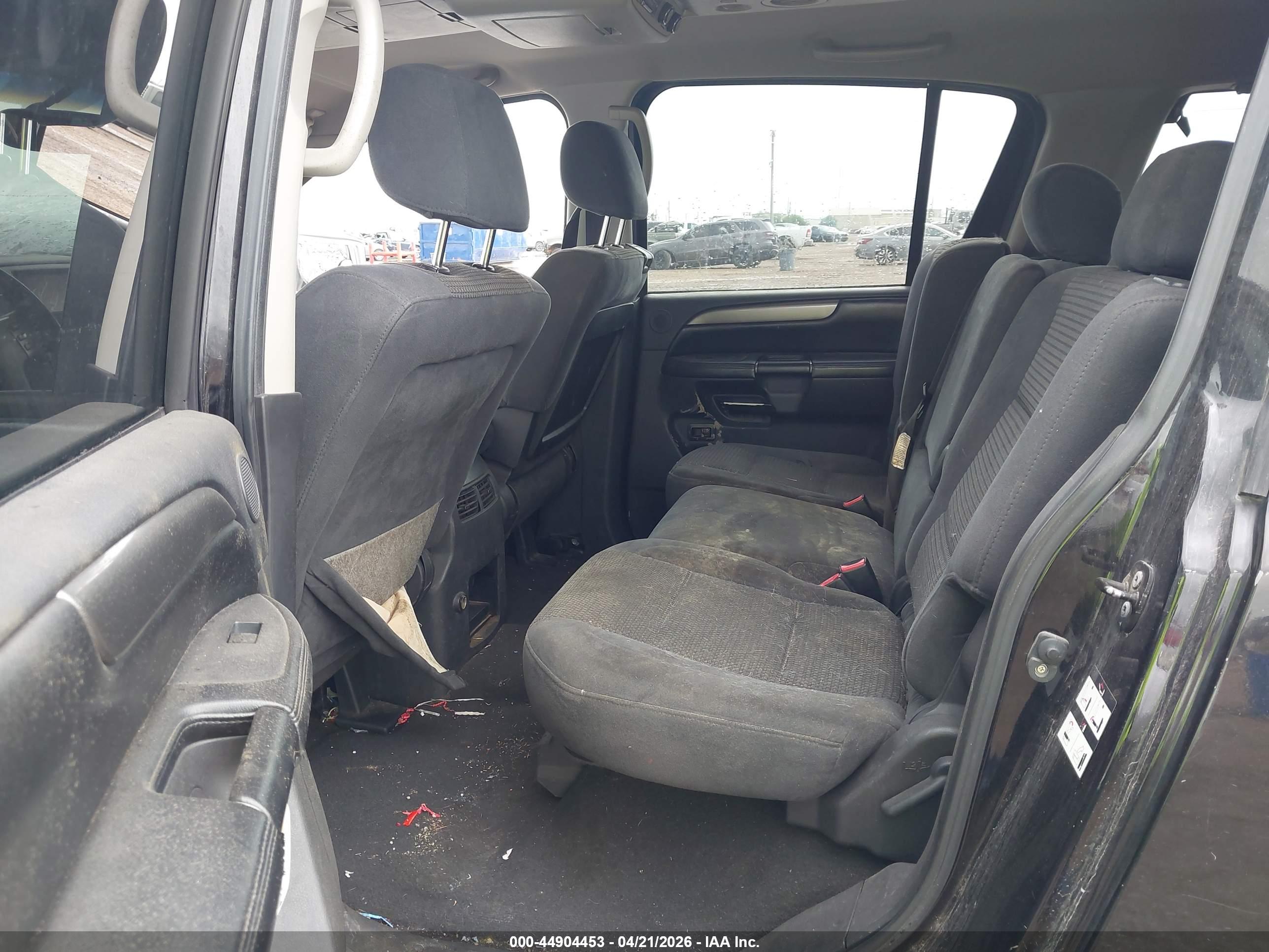 NISSAN ARMADA image 8