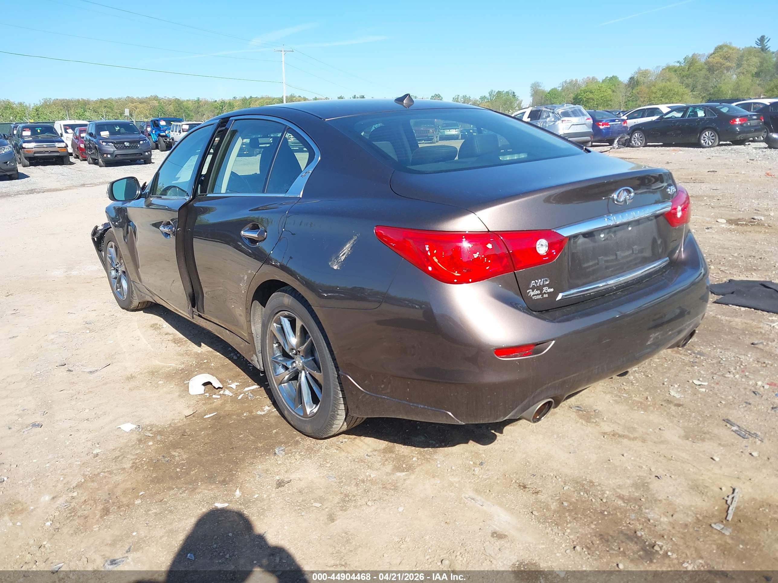 INFINITI Q50 image 3