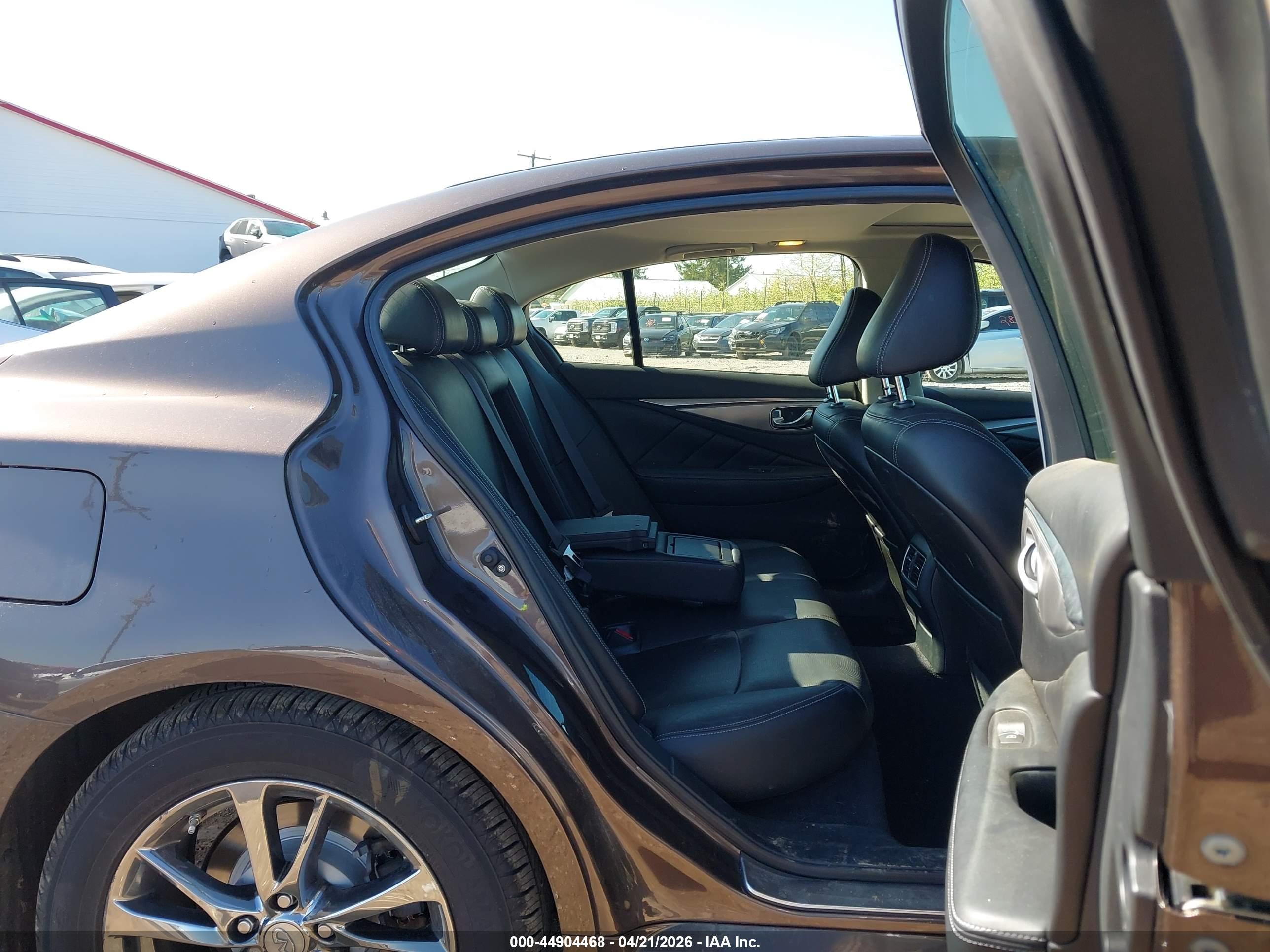 INFINITI Q50 image 8