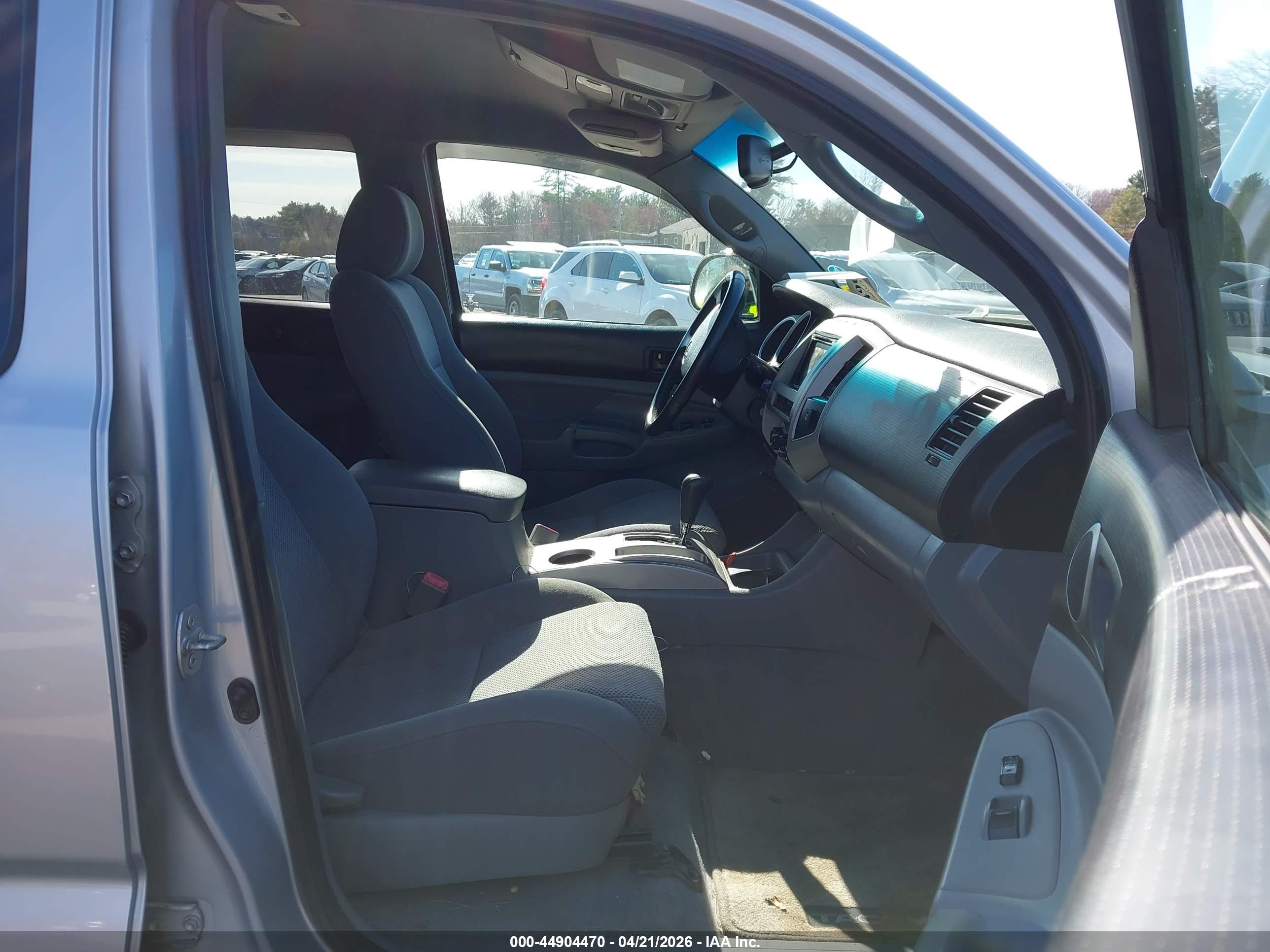 TOYOTA TACOMA image 5