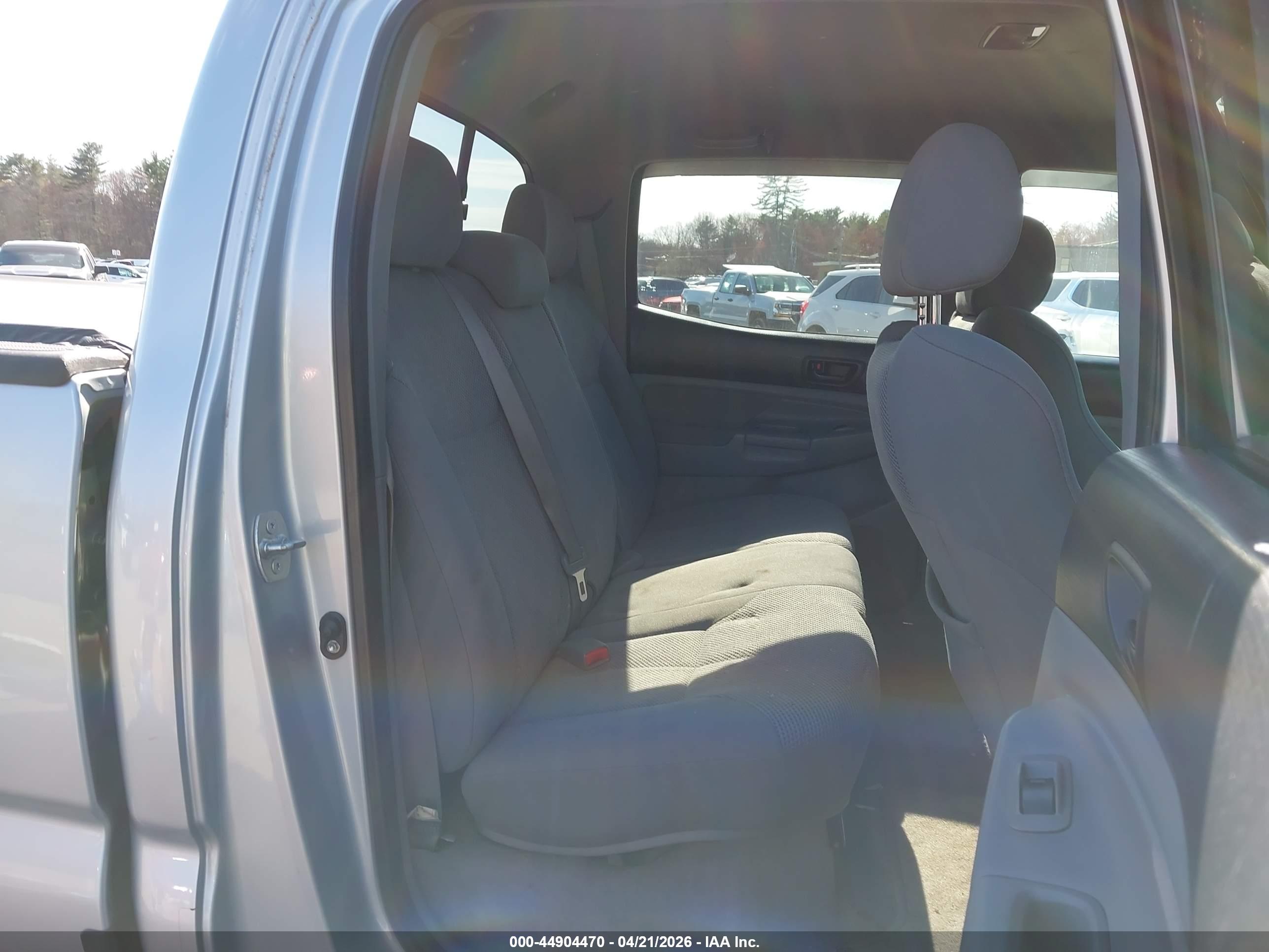 TOYOTA TACOMA image 8