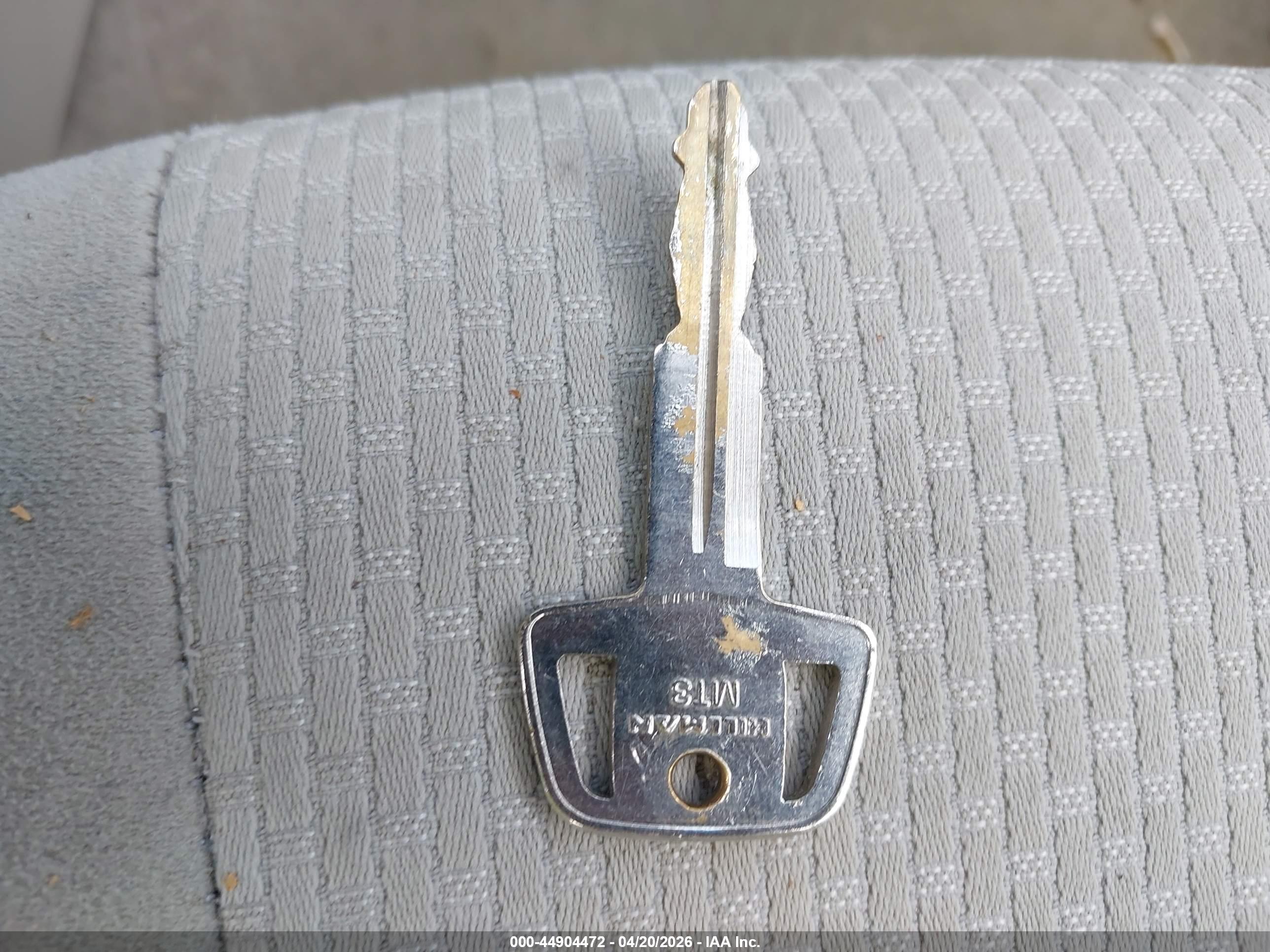 MITSUBISHI LANCER image 11