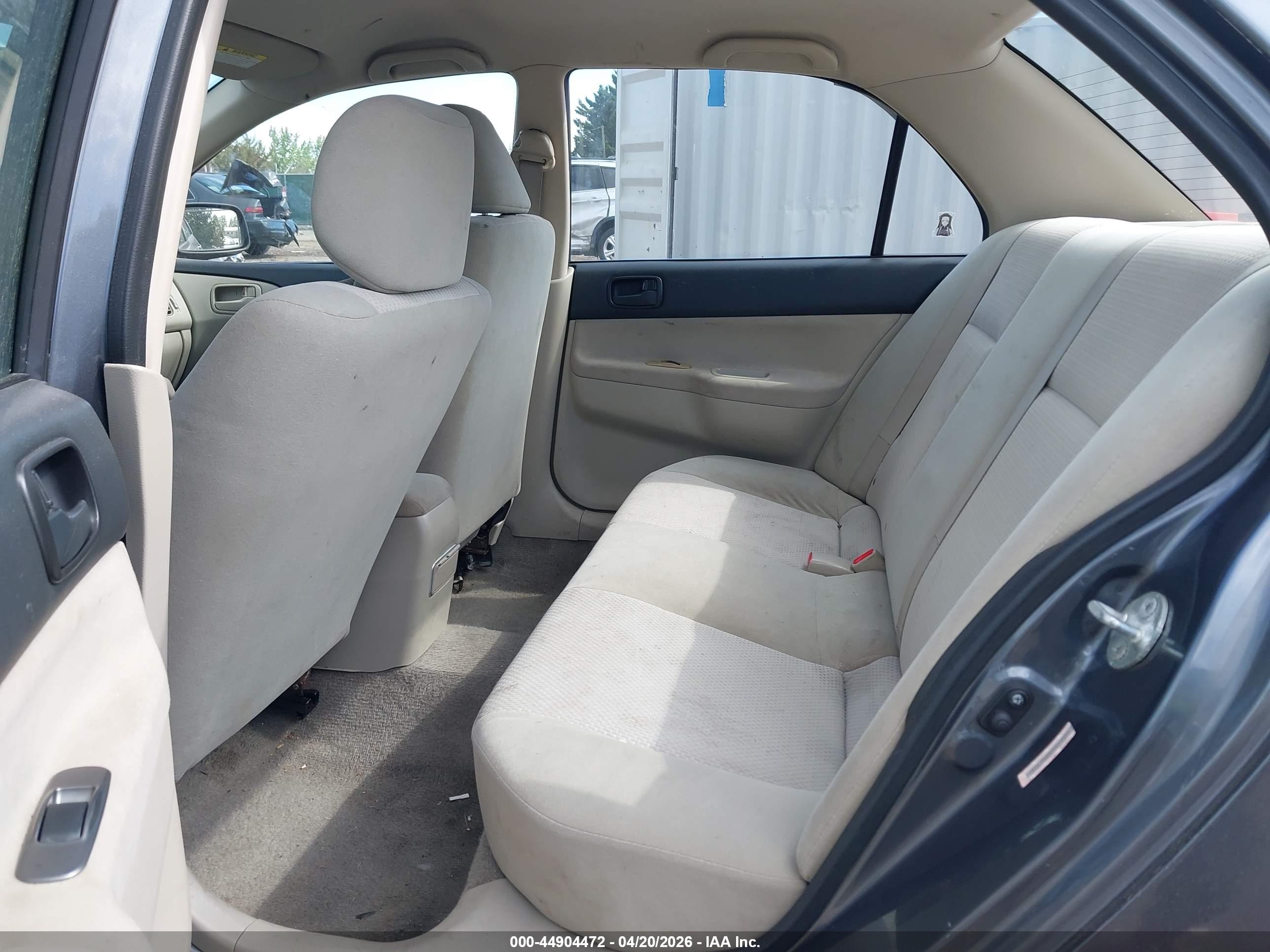 MITSUBISHI LANCER image 8