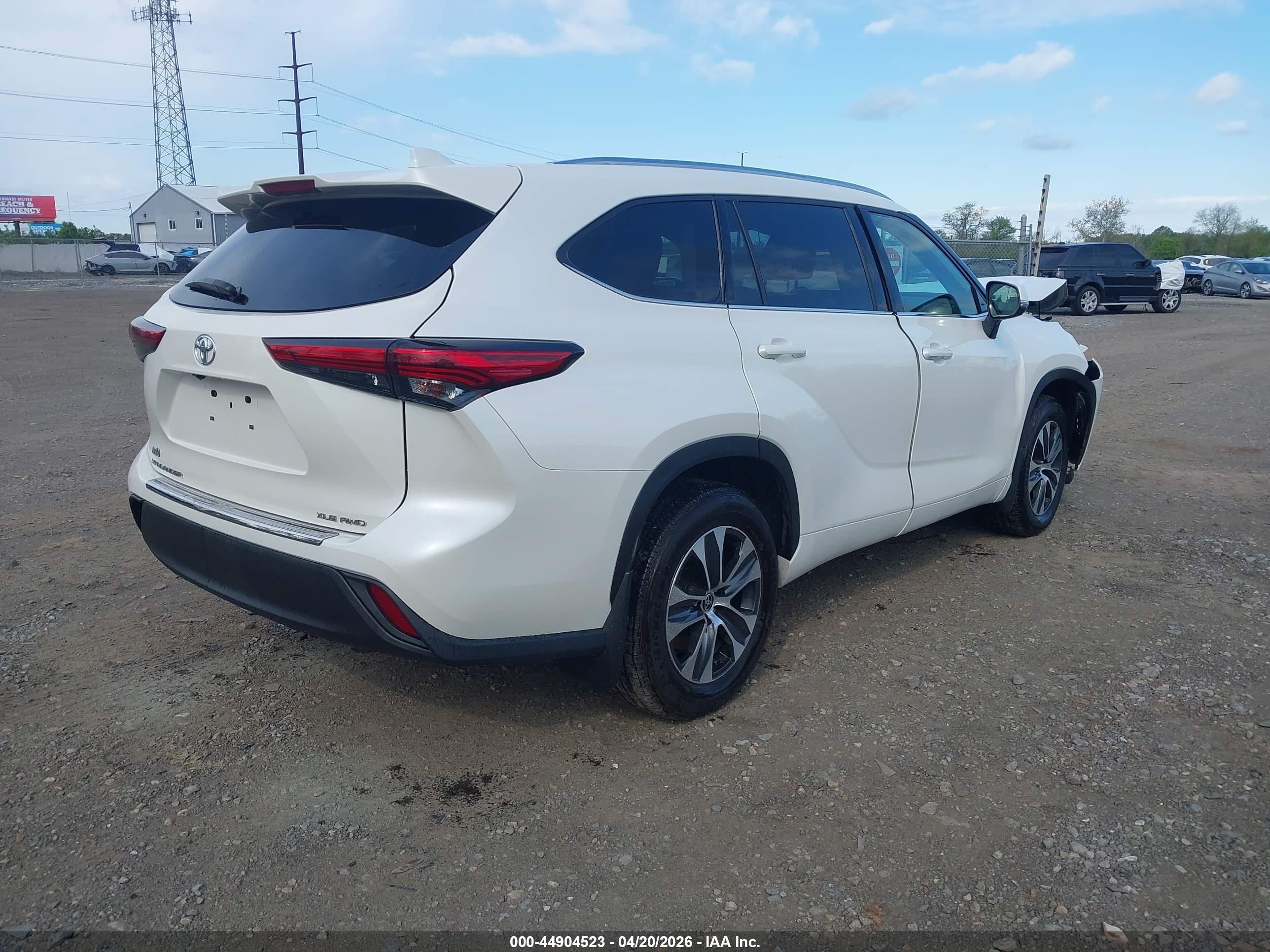 TOYOTA HIGHLANDER image 4