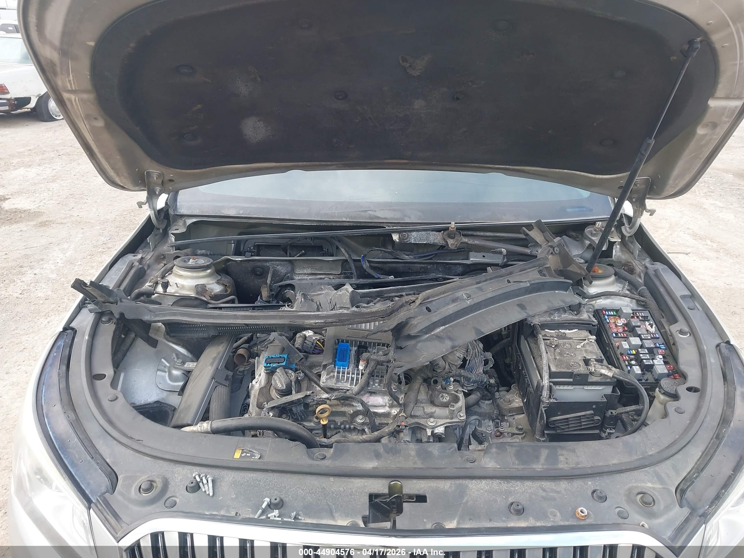 BUICK LACROSSE image 10