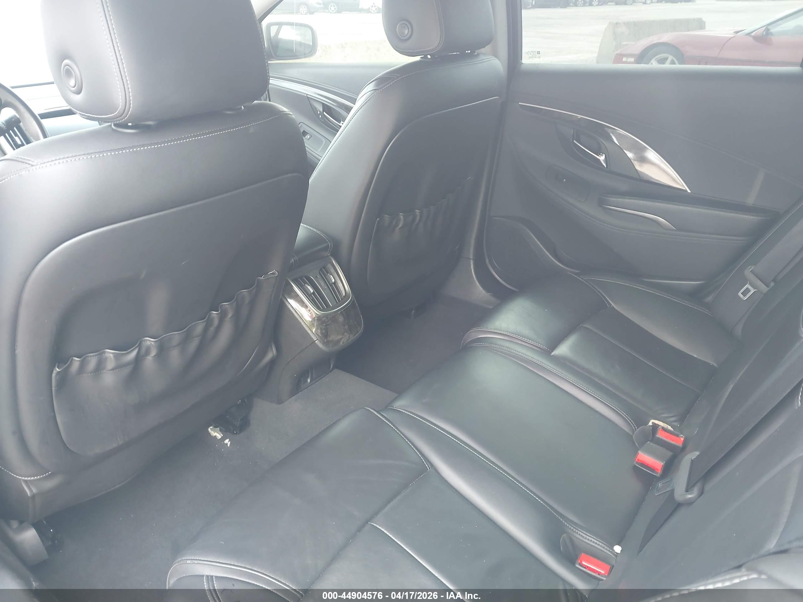 BUICK LACROSSE image 8