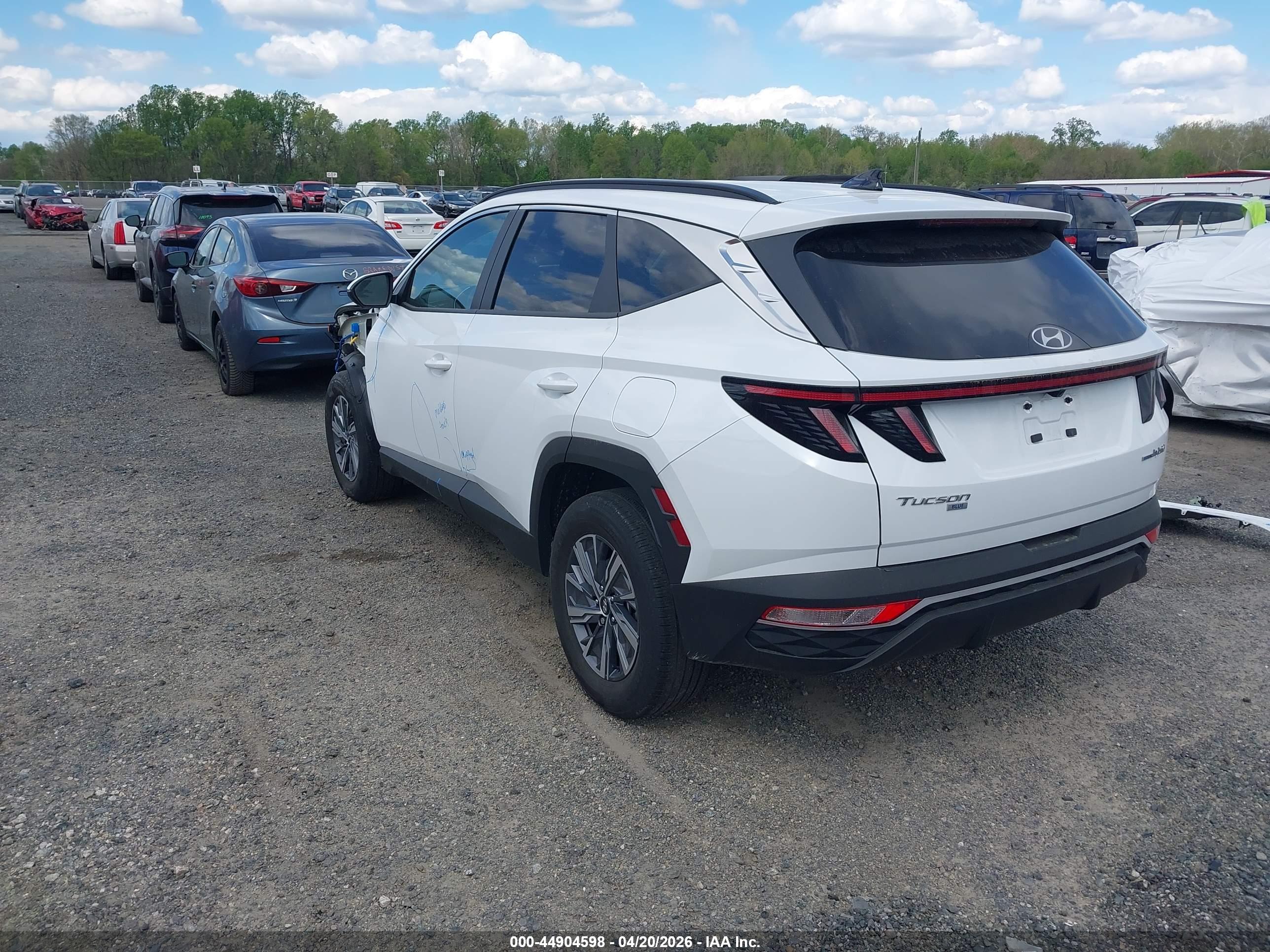 HYUNDAI TUCSON image 3