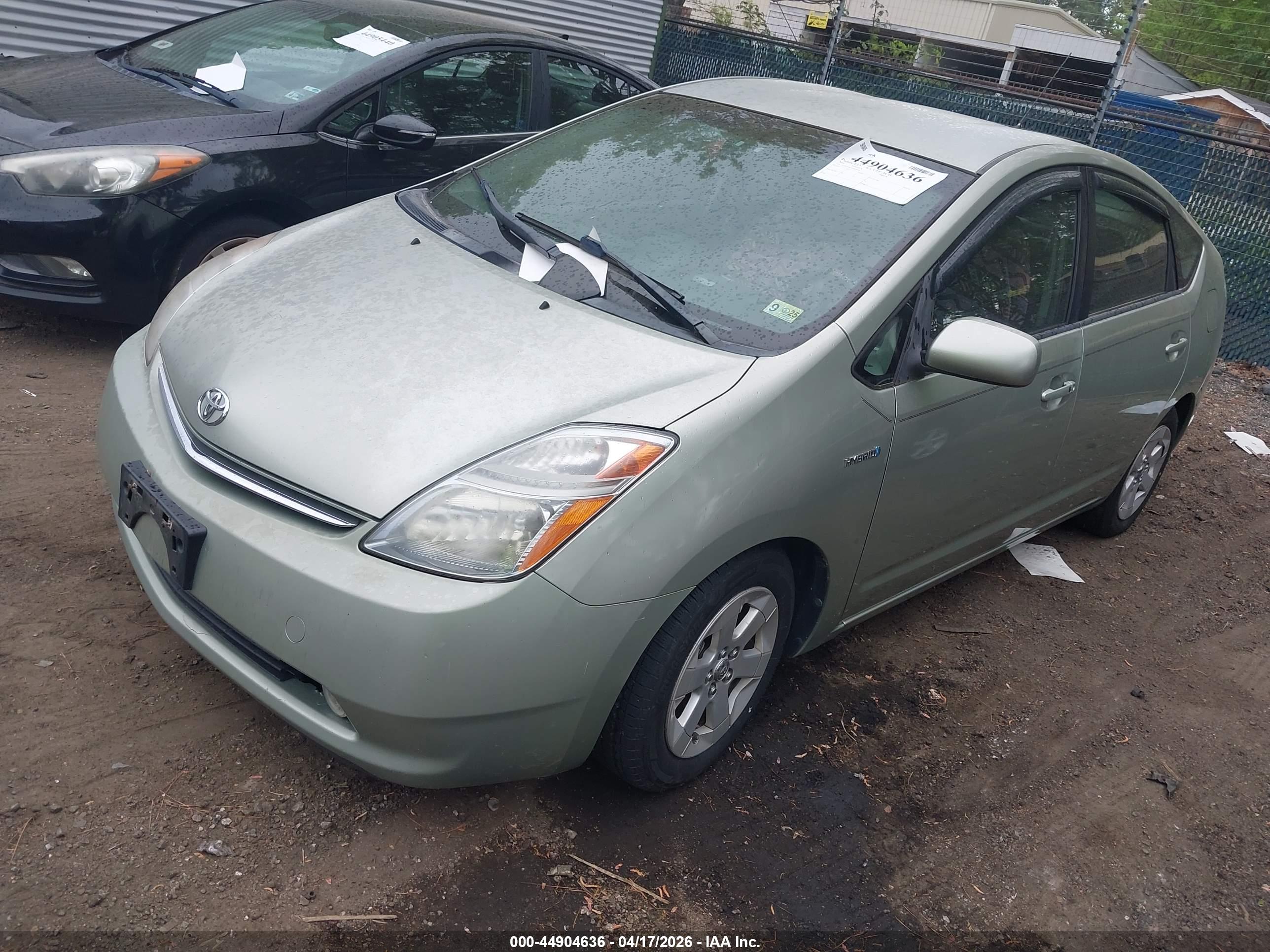 TOYOTA PRIUS image 2