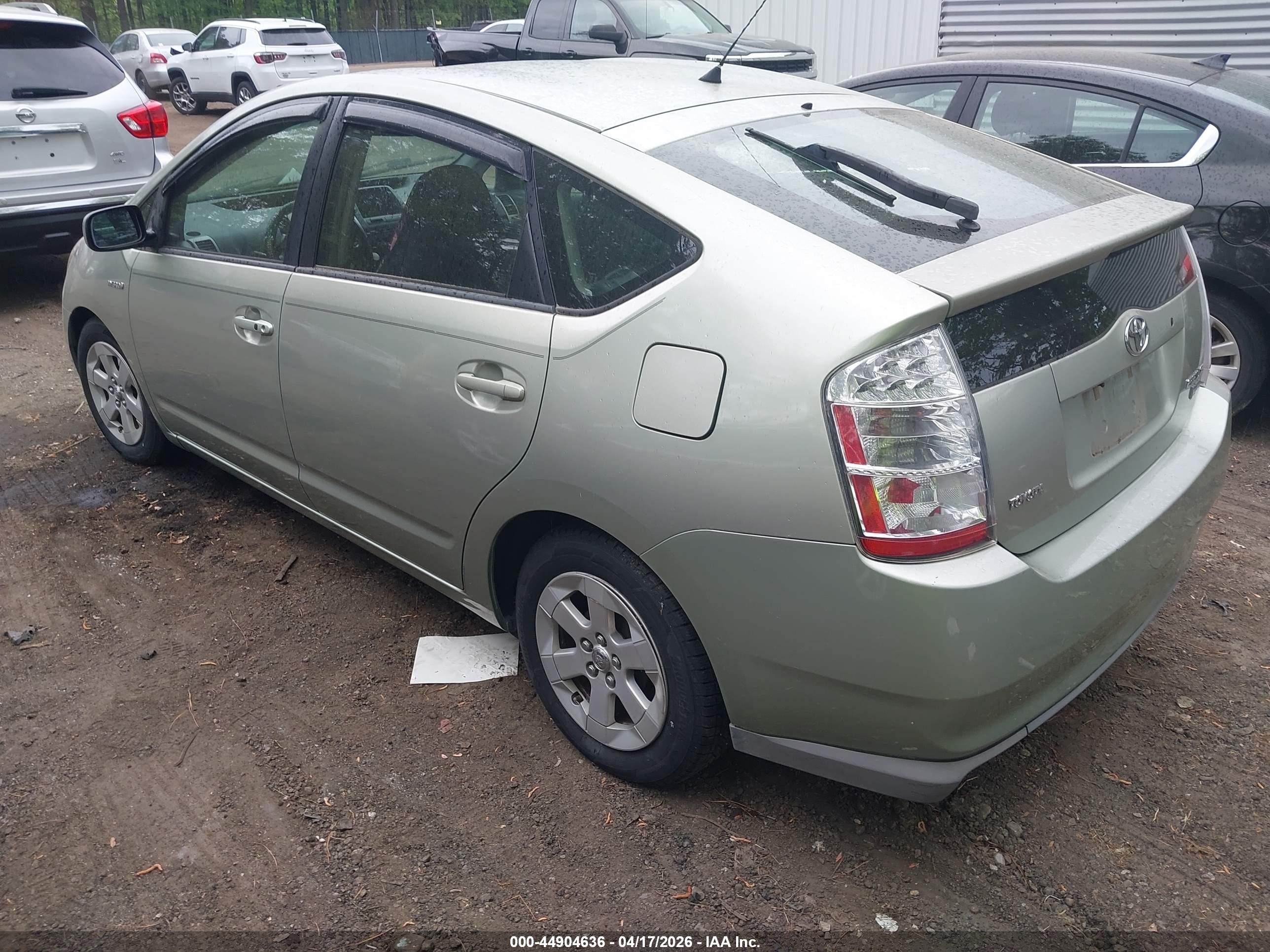TOYOTA PRIUS image 3