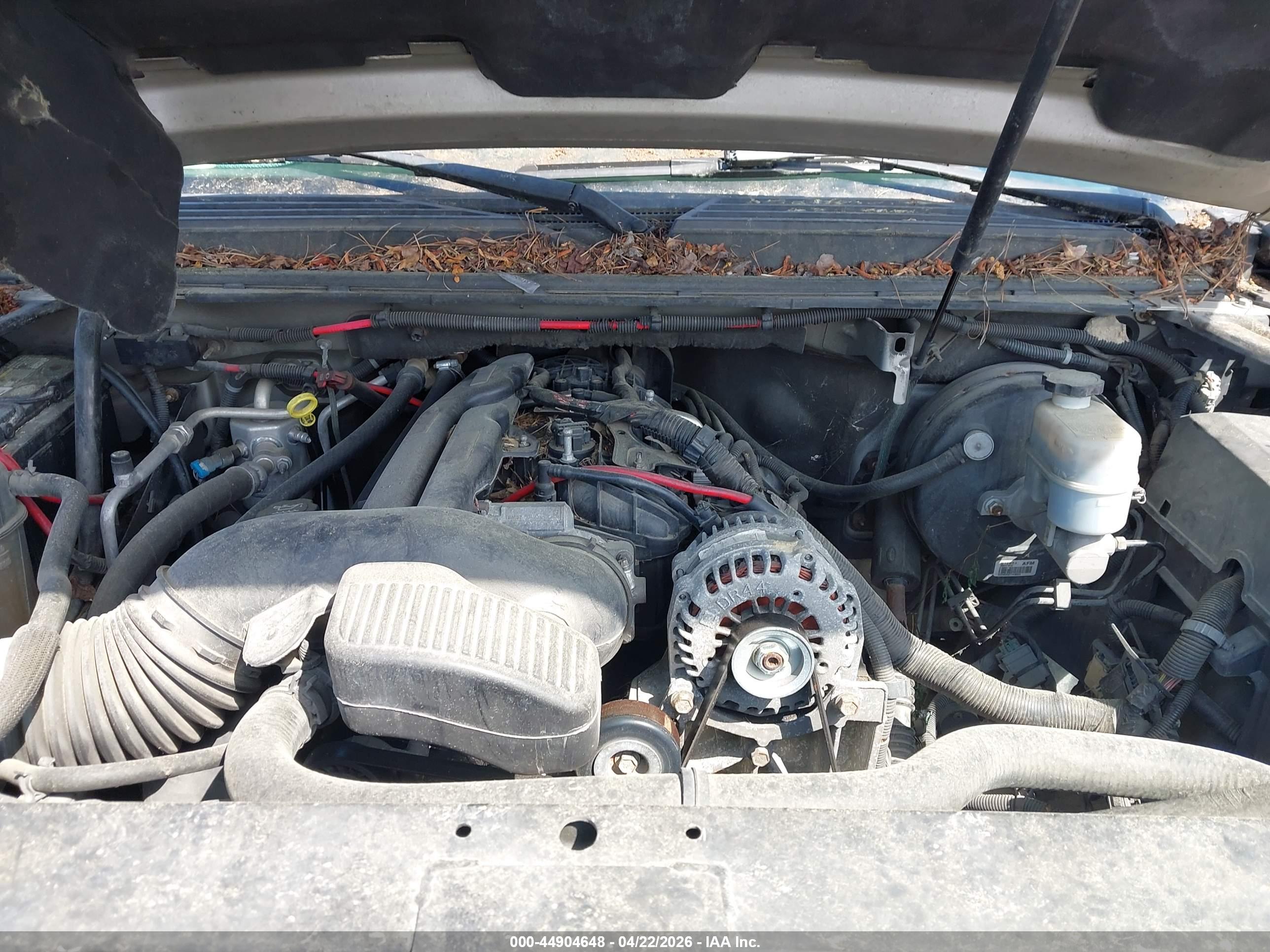 CHEVROLET SUBURBAN image 10