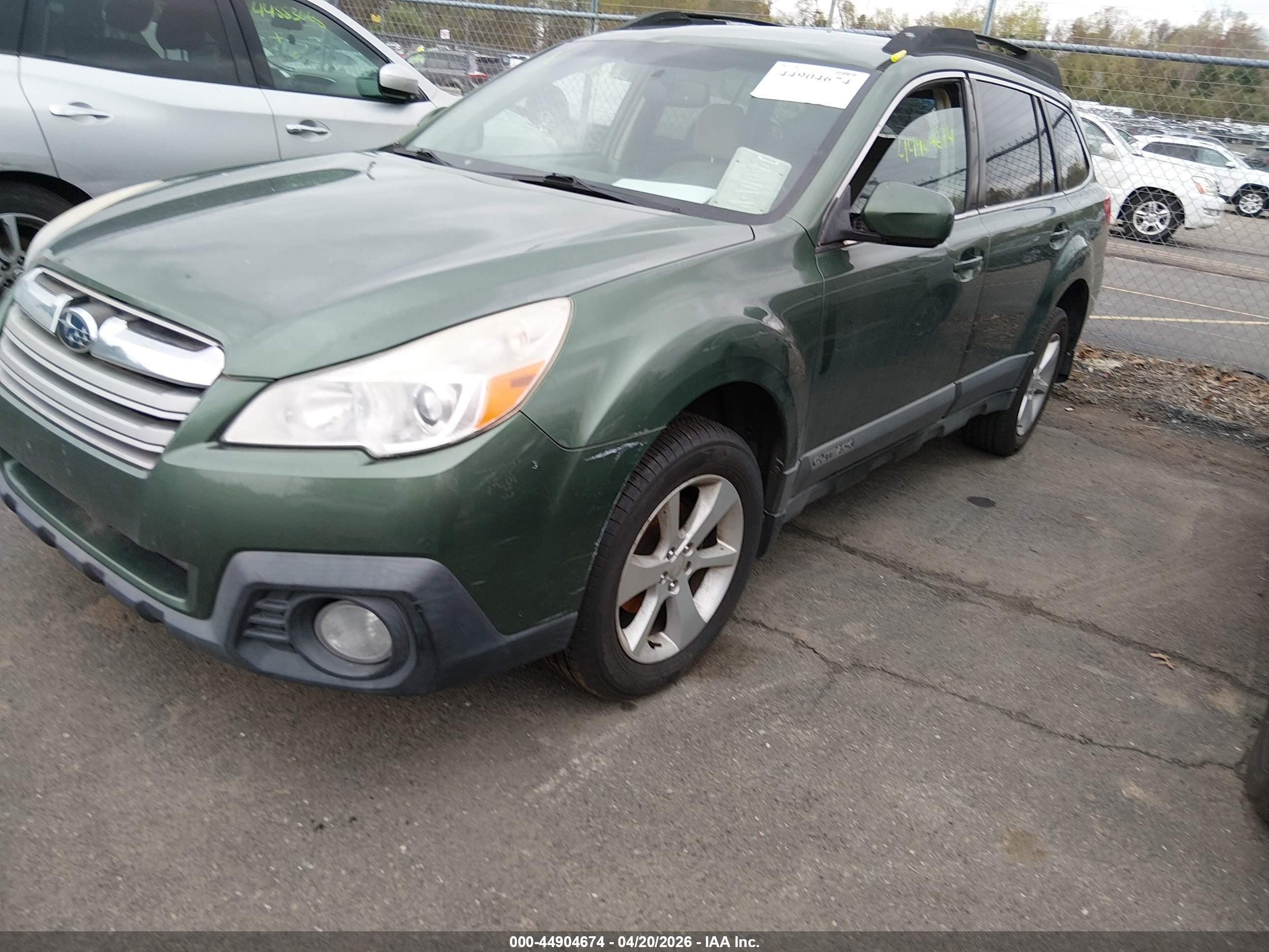 SUBARU OUTBACK image 2