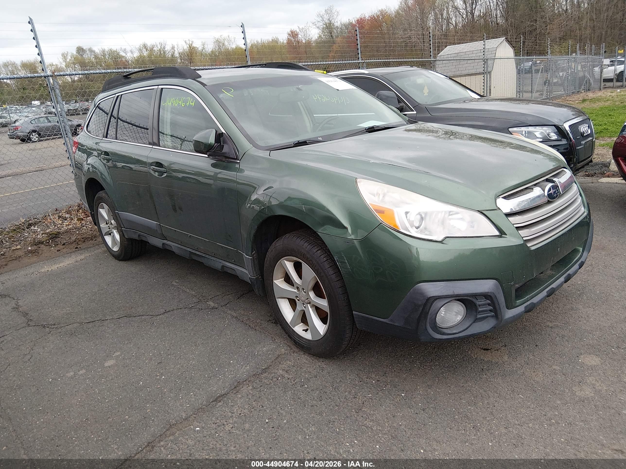 SUBARU OUTBACK image 3