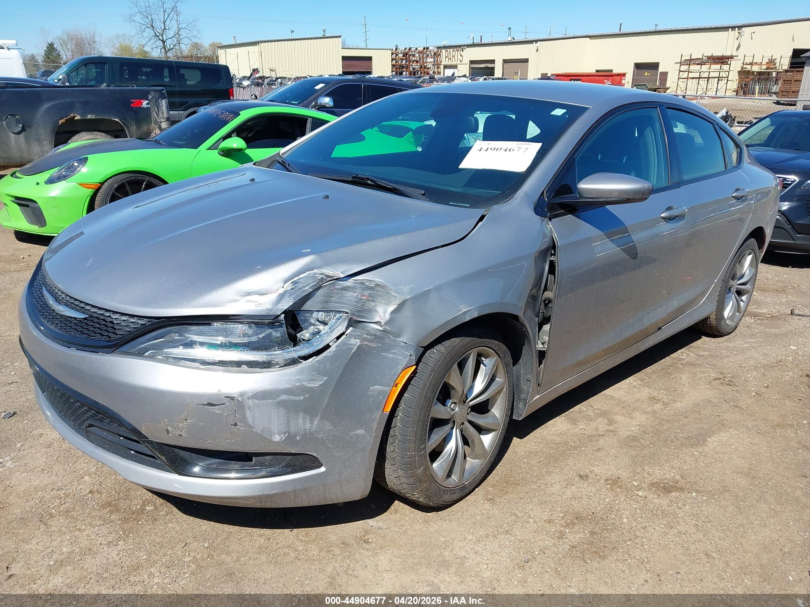 CHRYSLER 200 image 6