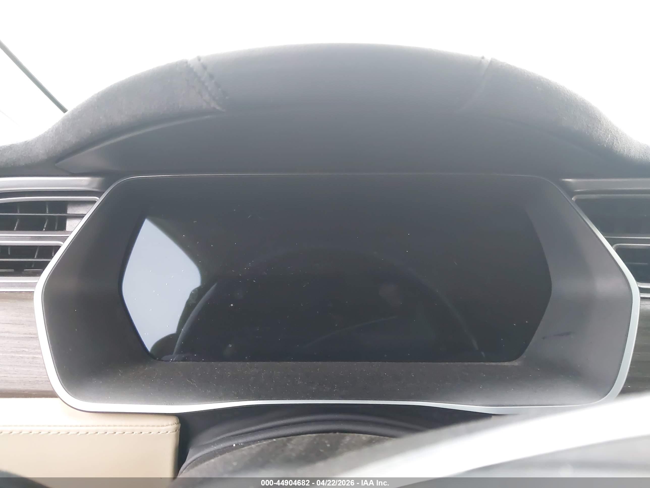 TESLA MODEL image 7