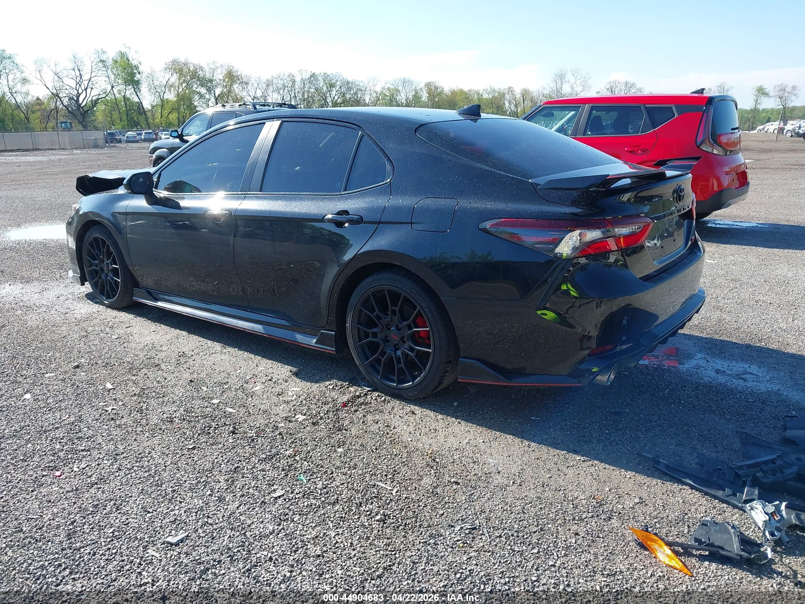 TOYOTA CAMRY image 3