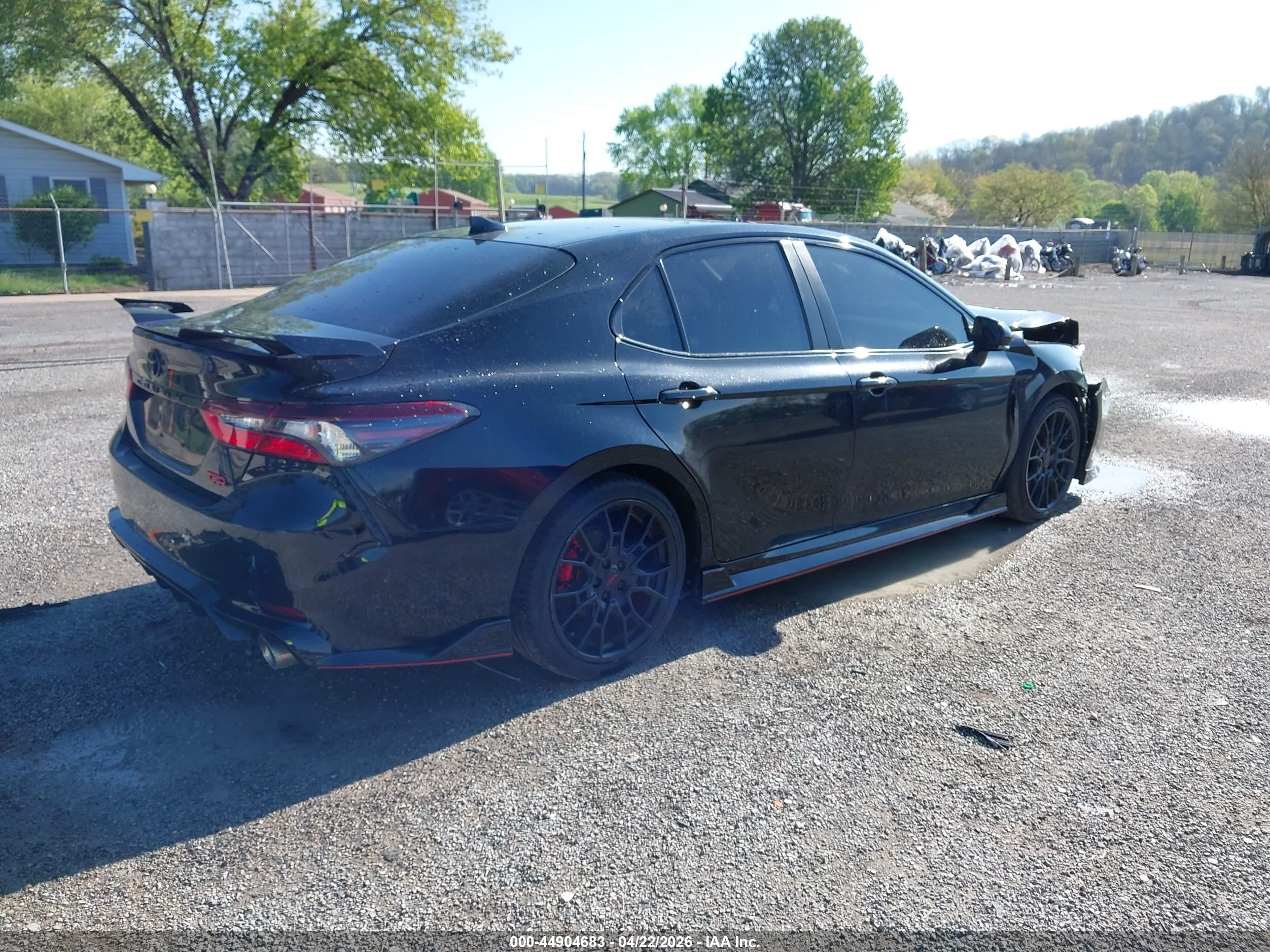 TOYOTA CAMRY image 4