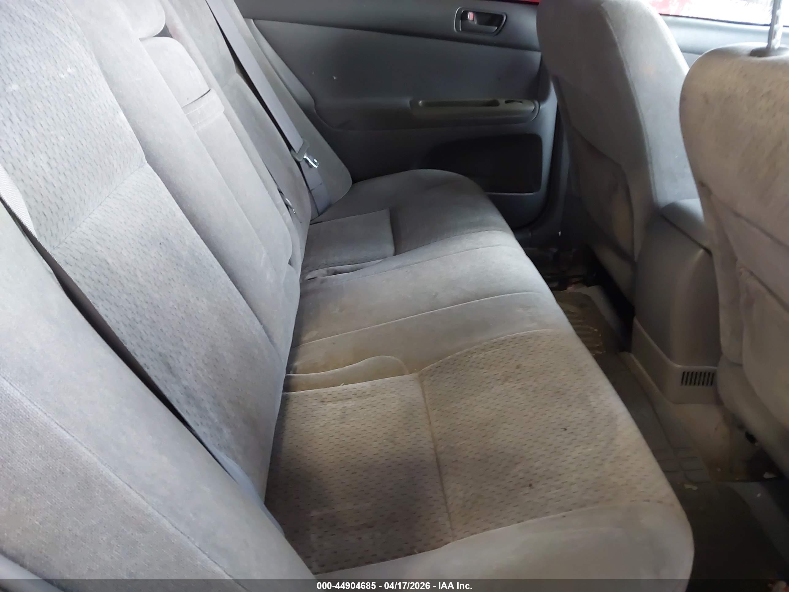 TOYOTA CAMRY image 8