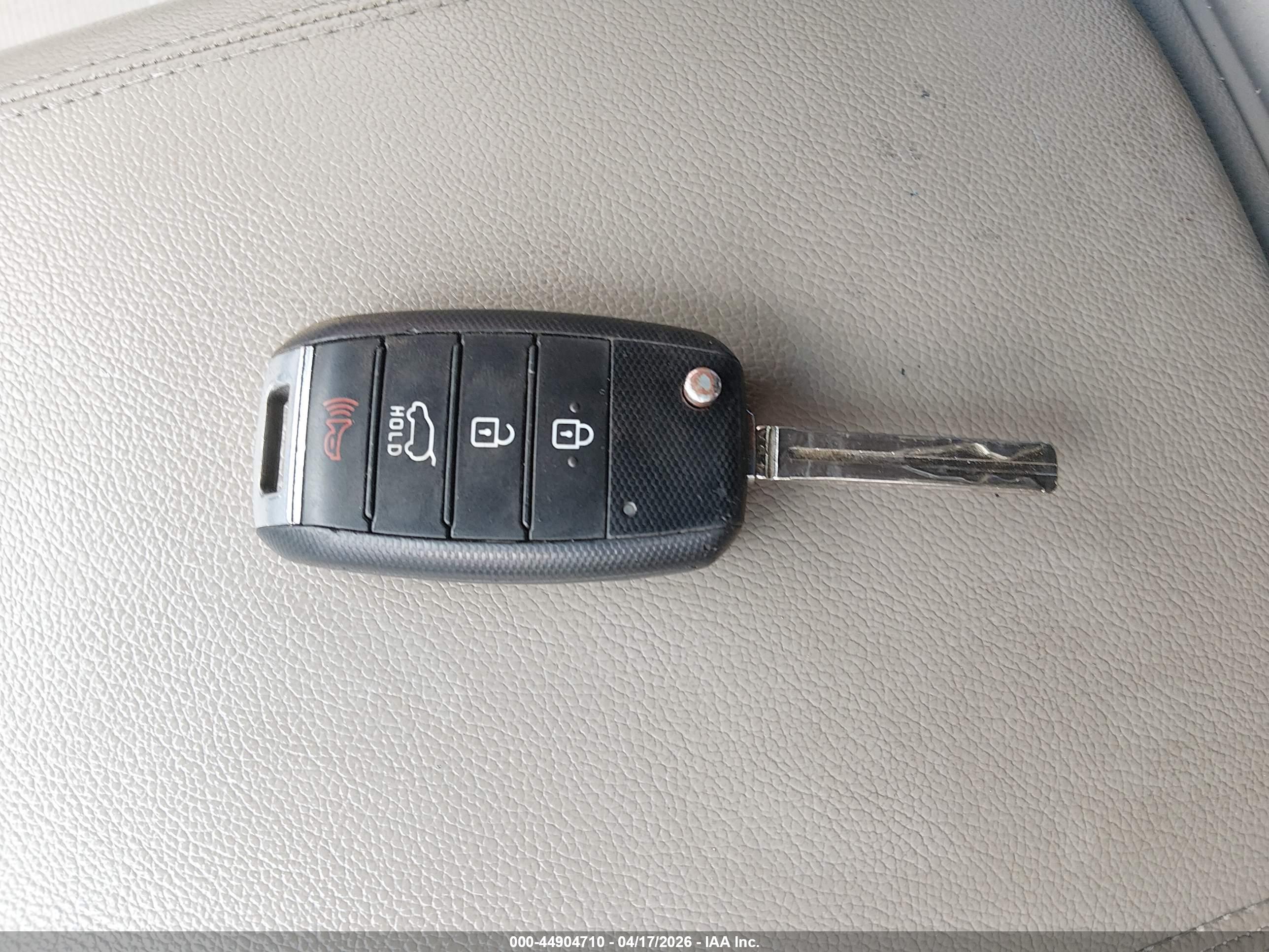 KIA SEDONA image 11