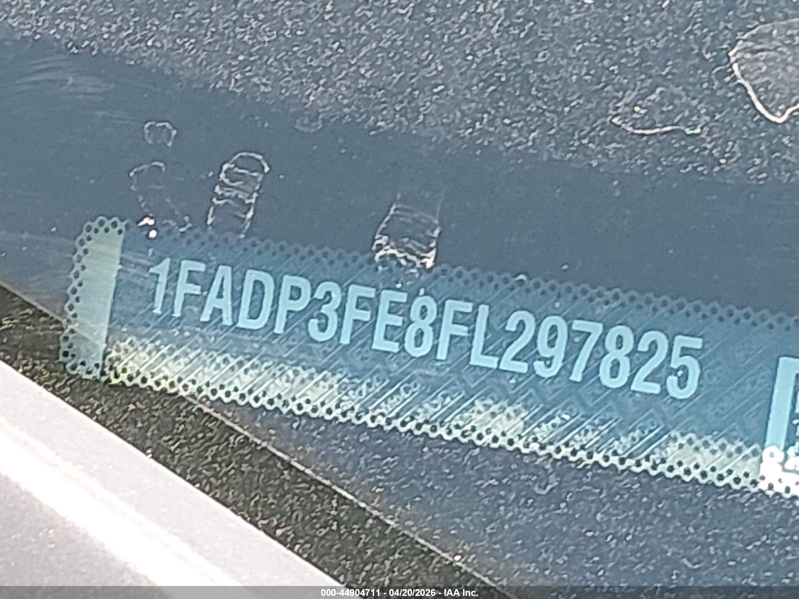 FORD FOCUS image 9