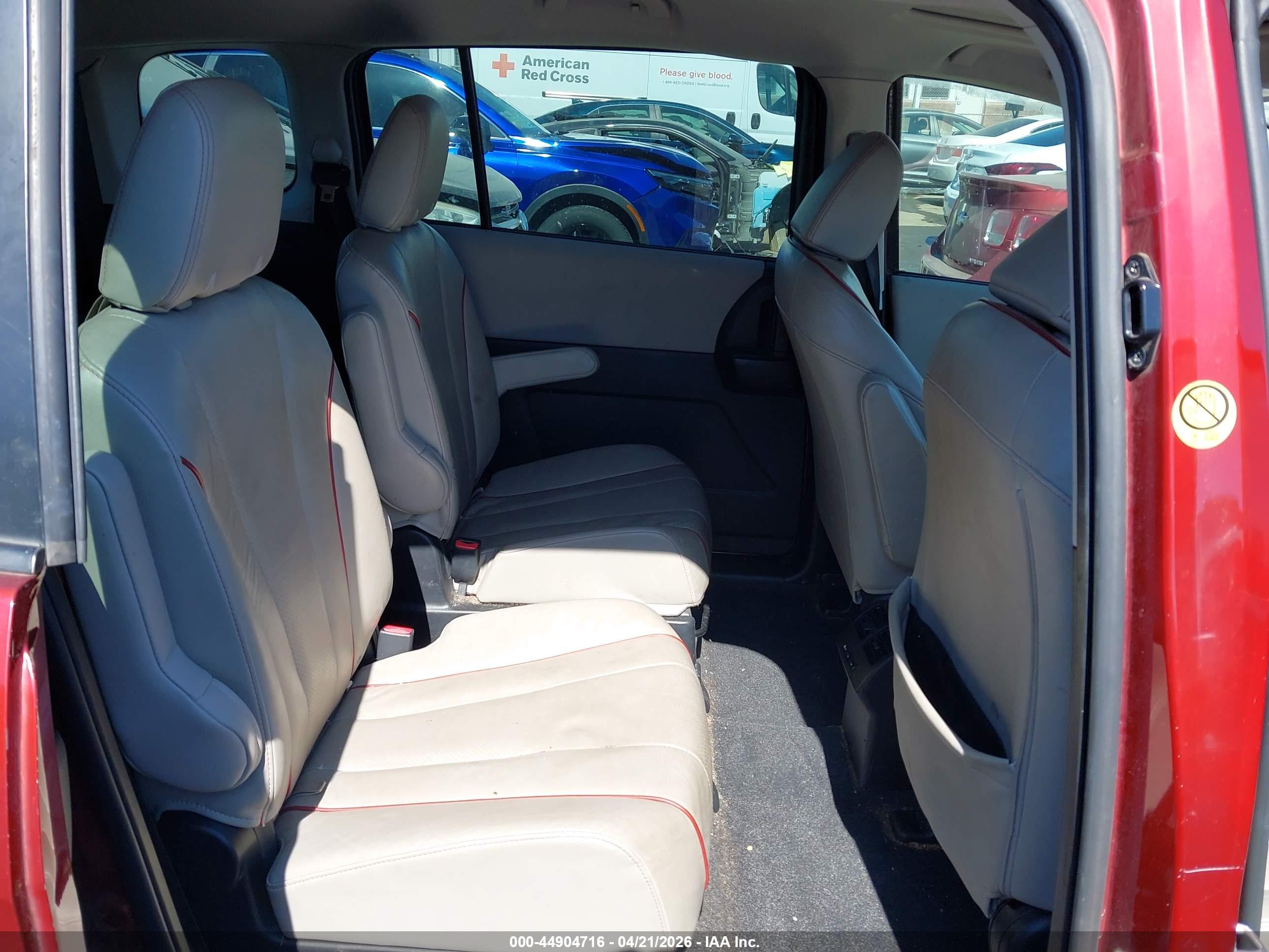 MAZDA MAZDA5 image 8