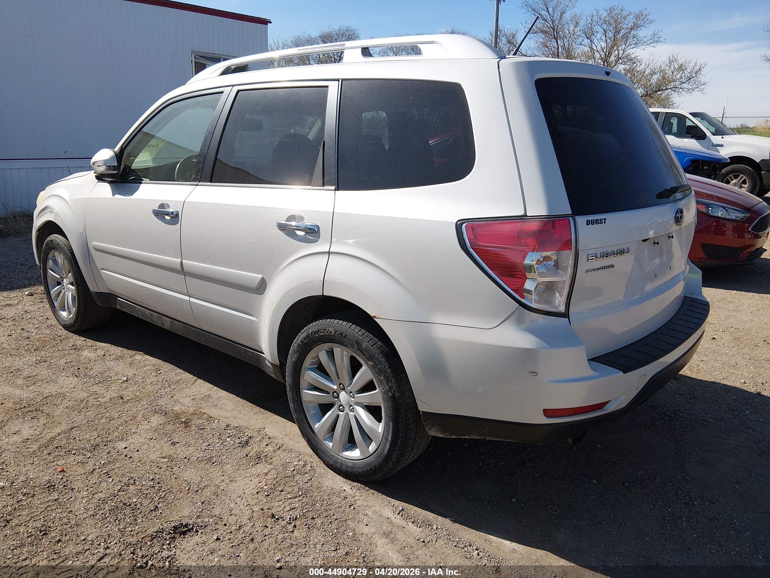 SUBARU FORESTER image 3