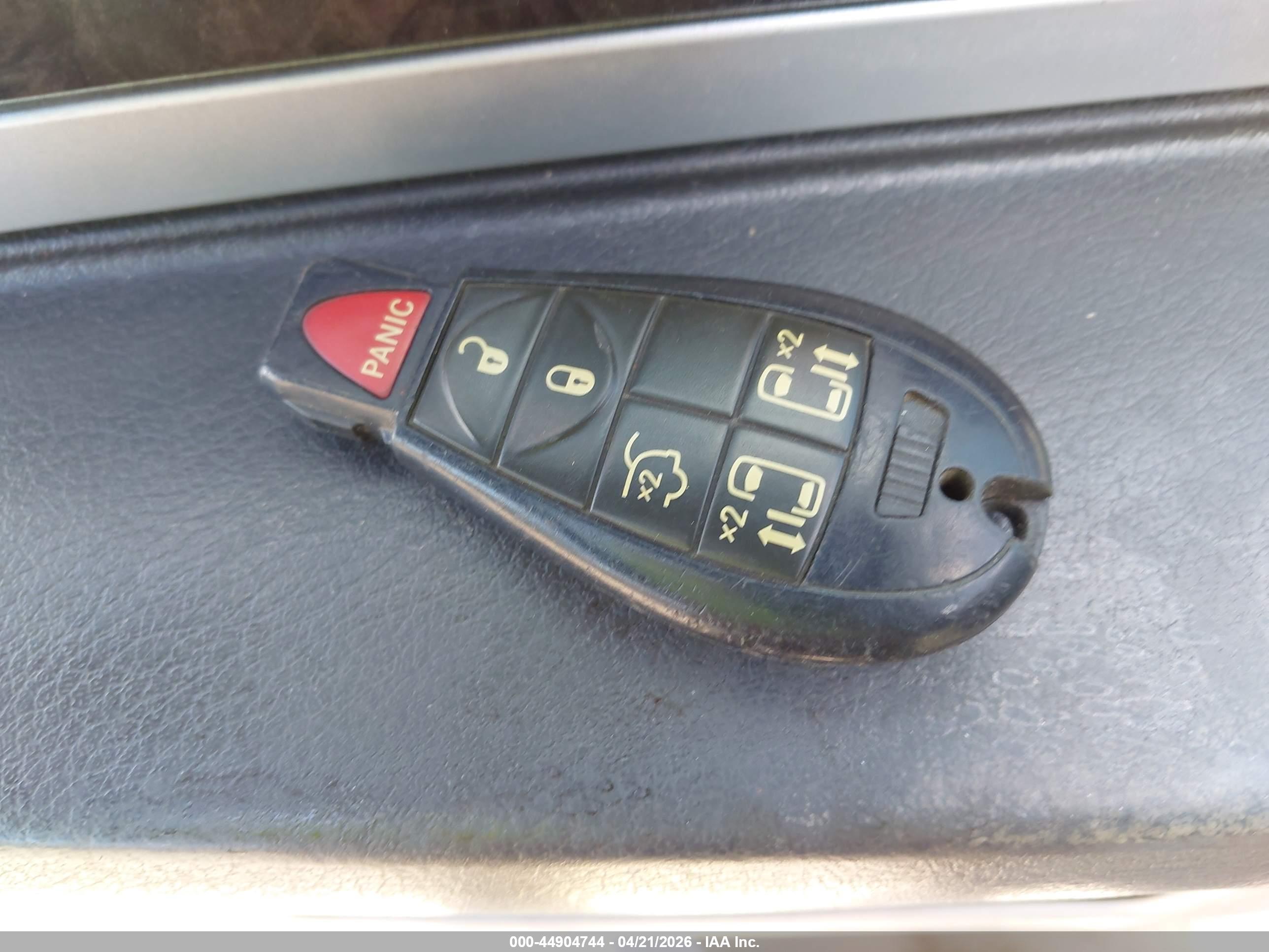 DODGE GRAND image 11