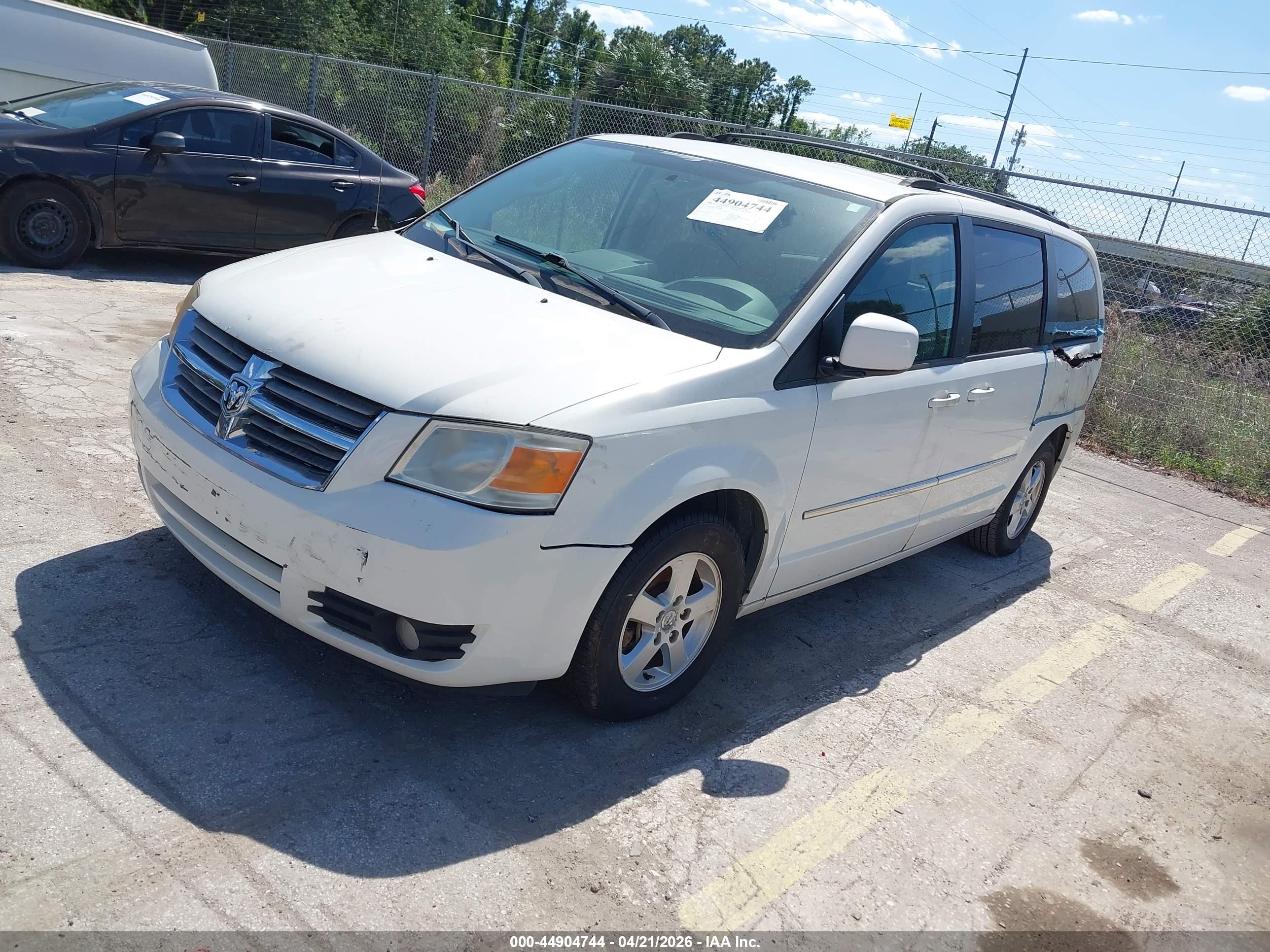DODGE GRAND image 2