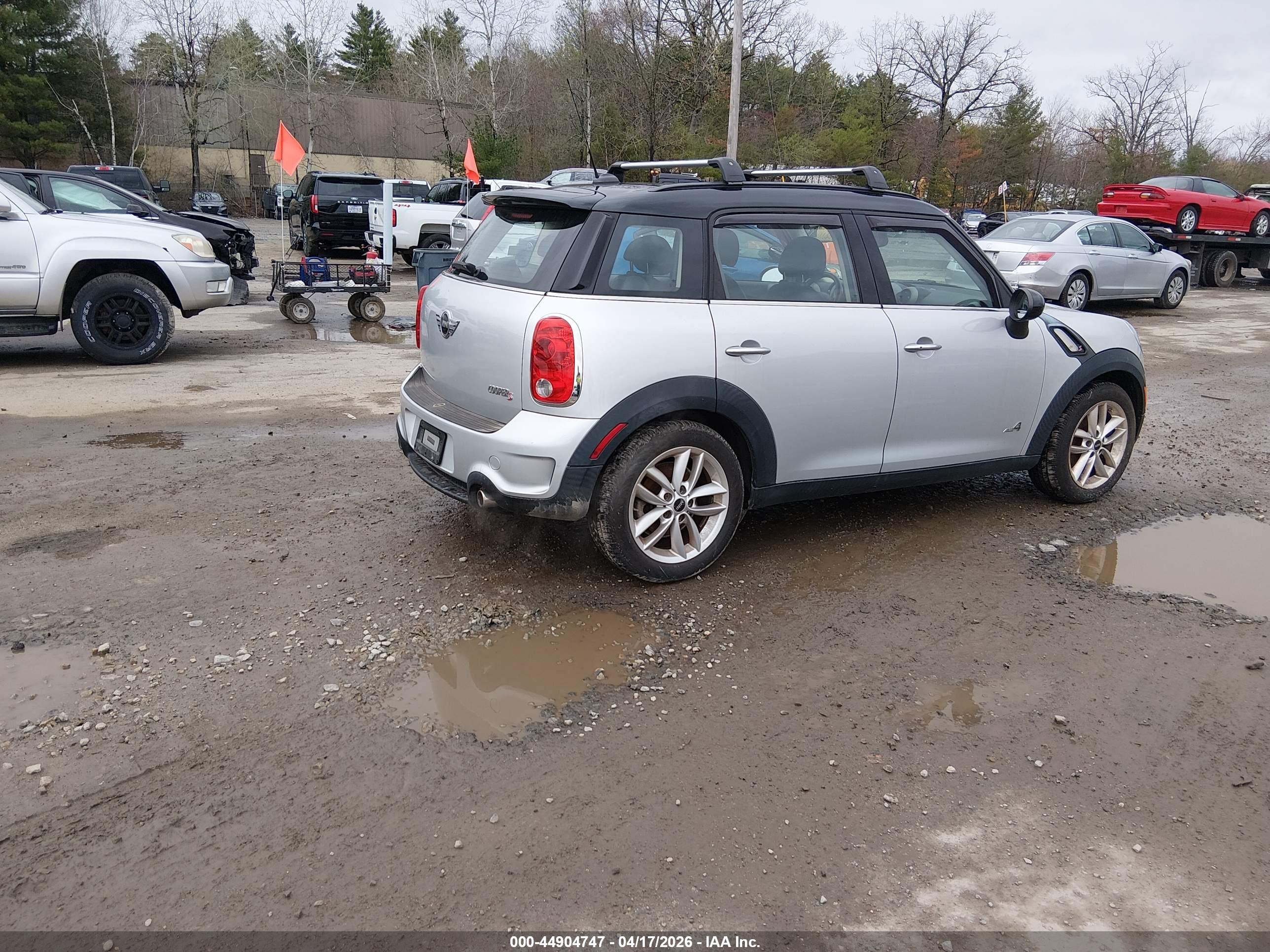 MINI COOPER image 4