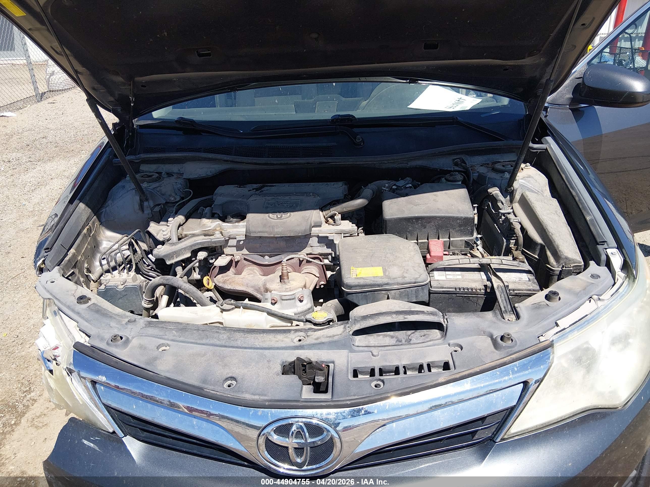 TOYOTA CAMRY image 10