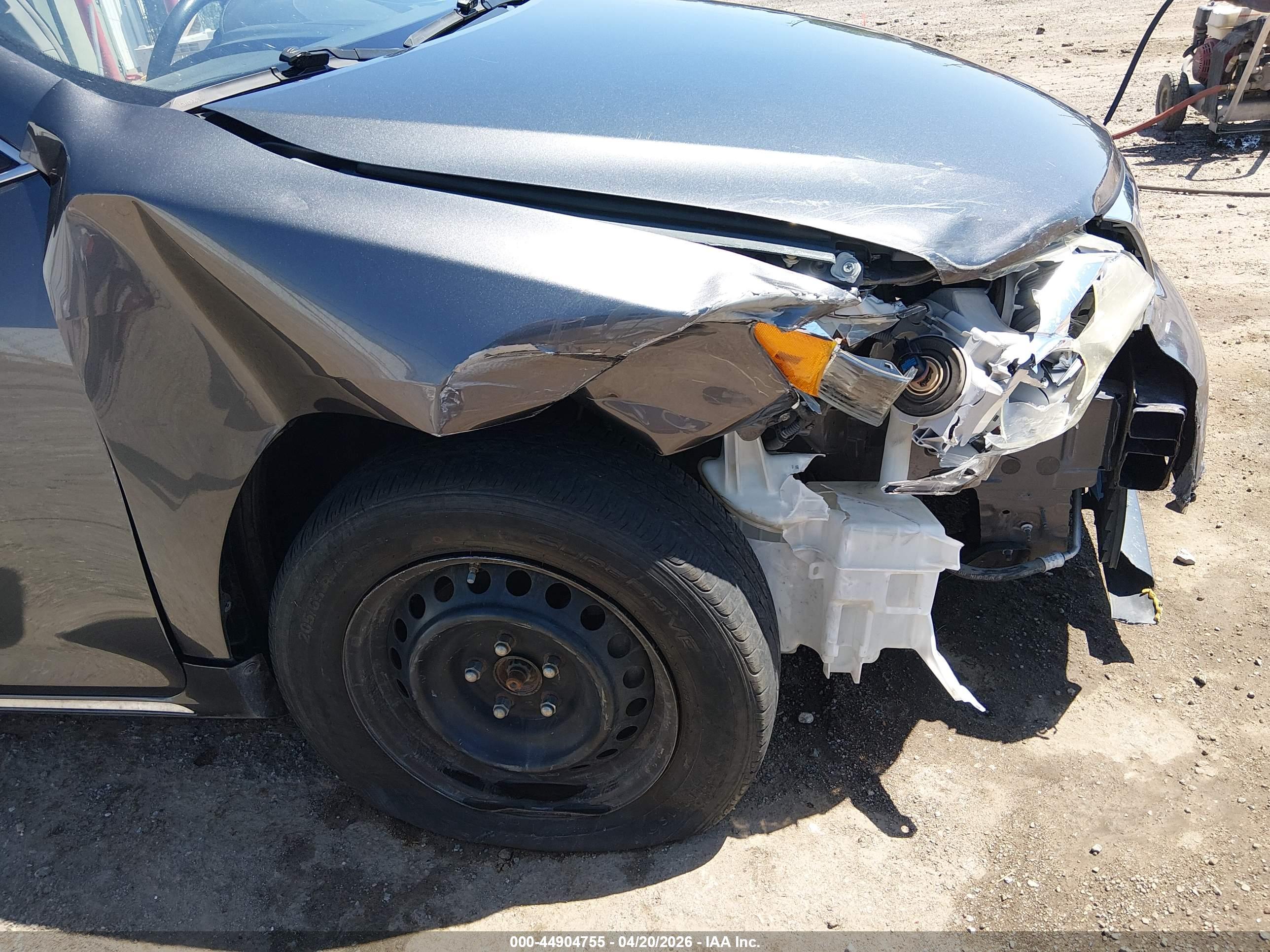 TOYOTA CAMRY image 6