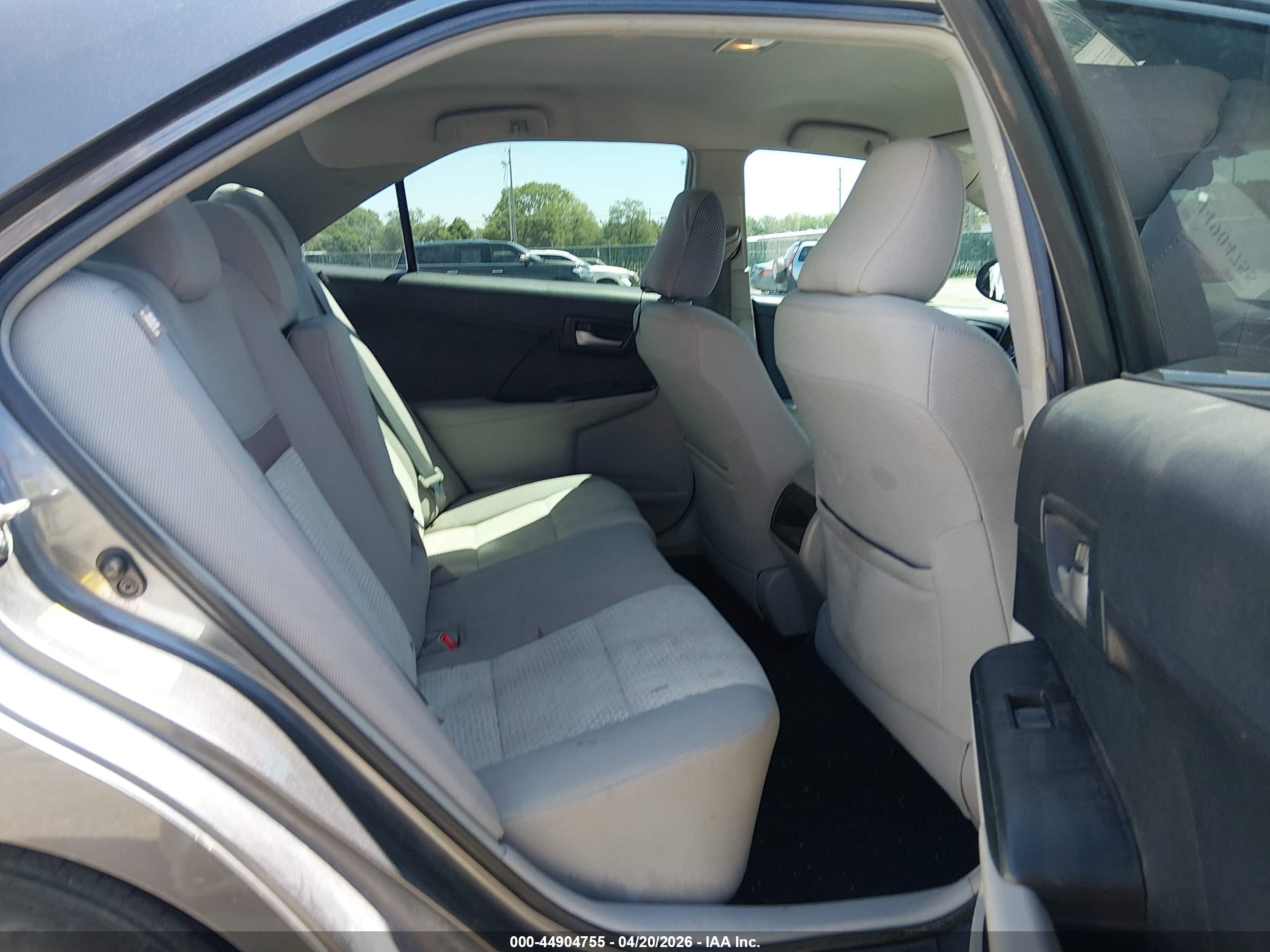 TOYOTA CAMRY image 8