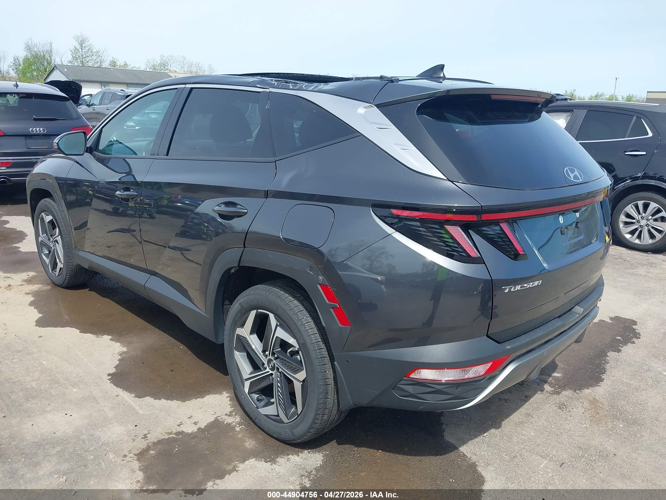HYUNDAI TUCSON image 3
