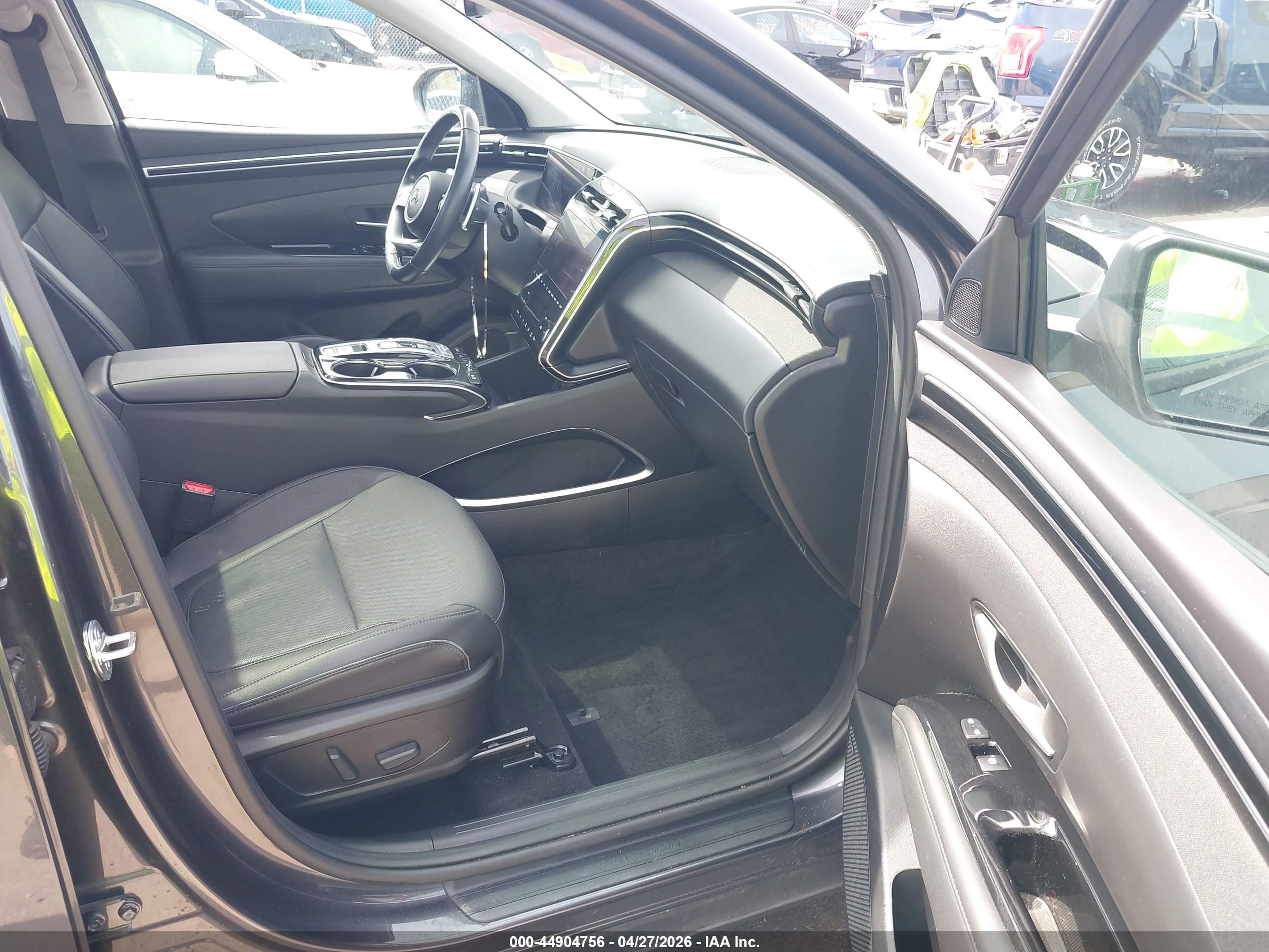 HYUNDAI TUCSON image 5
